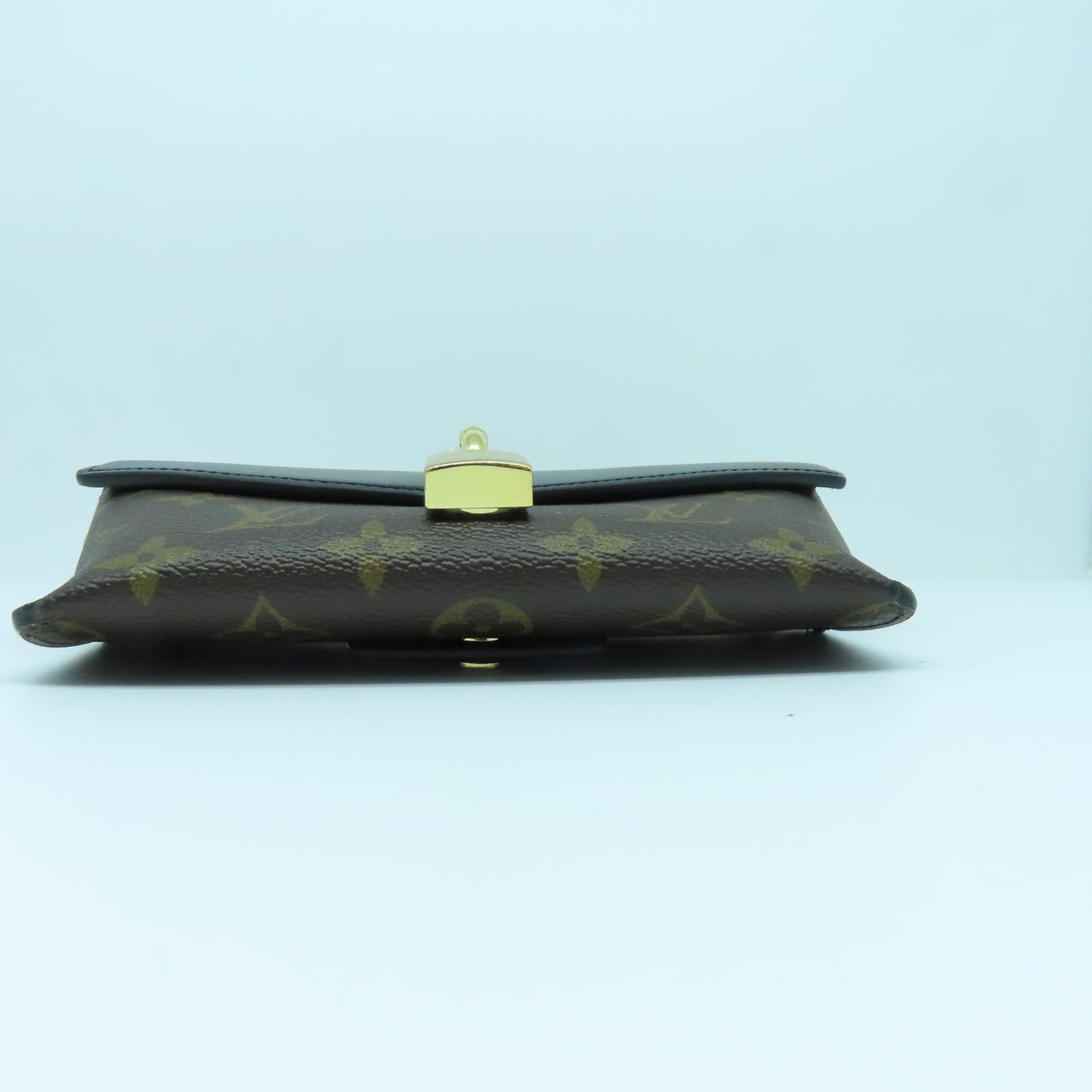 LOUIS VUITTON Monogram Padlock on Strap金扣肩背袋棕色/黑色