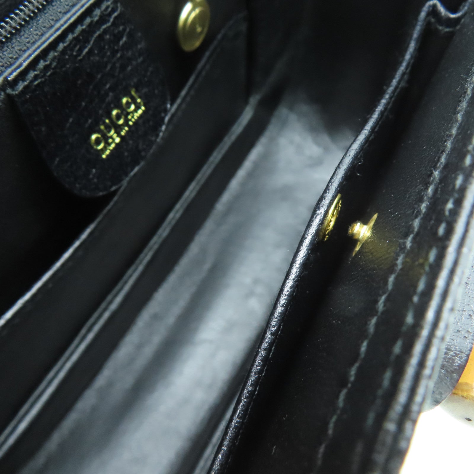 GUCCI 牛皮皮革Vintage Bamboo Bag金扣手挽肩背兩用袋黑色