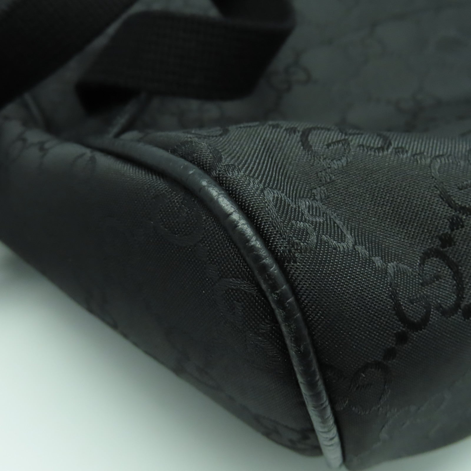 GUCCI 帆布Backpack銀扣背包黑色