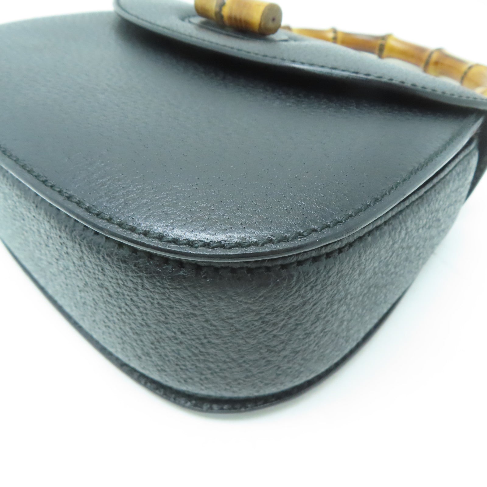 GUCCI 牛皮皮革Vintage Bamboo Bag金扣手挽肩背兩用袋黑色