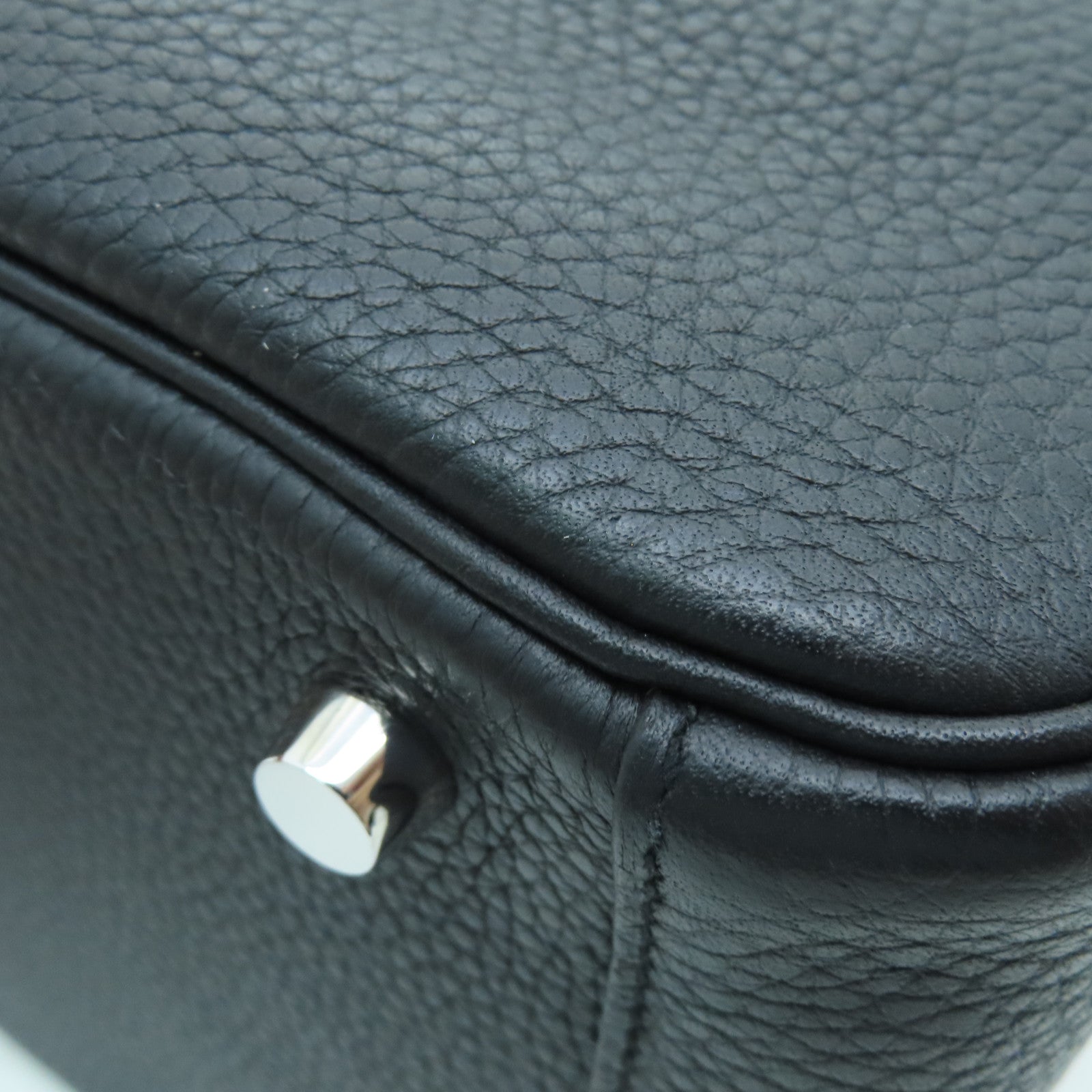 HERMES Taurillon Clemence Leather Lindy 26 Silver Buckle Handle Shoulder Bag Black