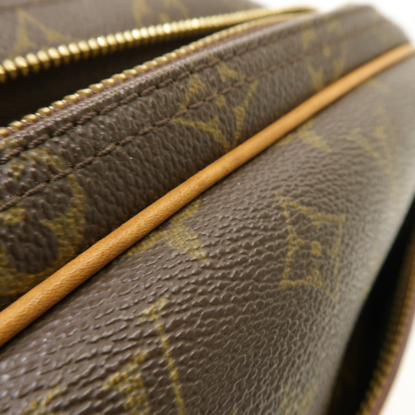 LOUIS VUITTON Monogram Reporter PM金扣肩背袋肩背袋