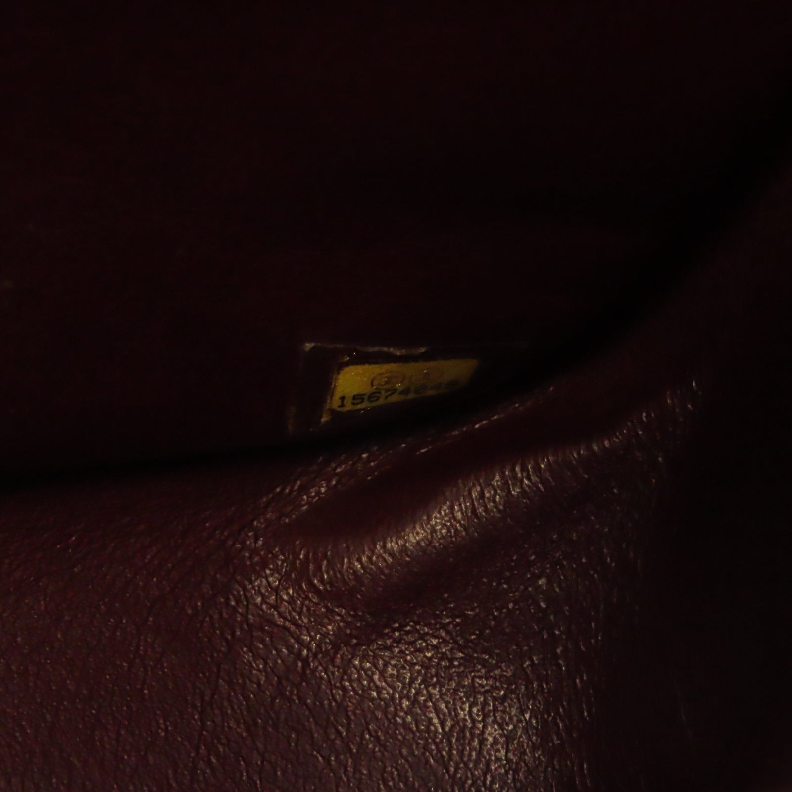 CHANEL 菱格Caviar皮革Classic Flap Jumbo金扣鏈帶肩背袋黑色