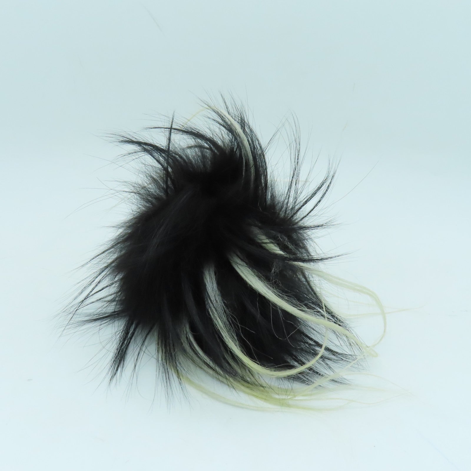 FENDI 毛皮/牛皮皮革Charm銀扣掛飾黑色