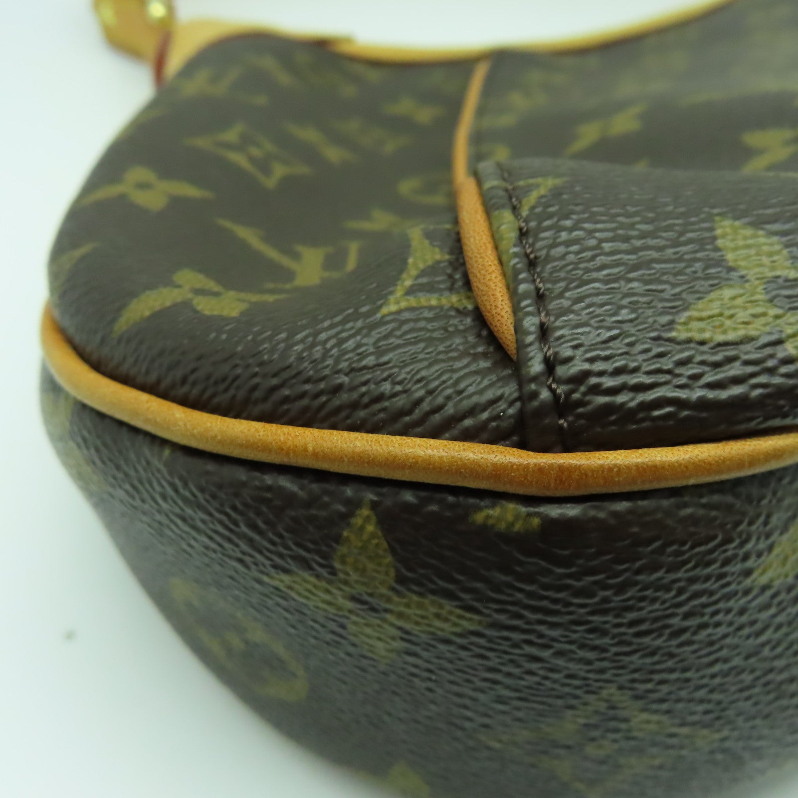 LOUIS VUITTON Monogram Thames GM金扣肩背袋啡色