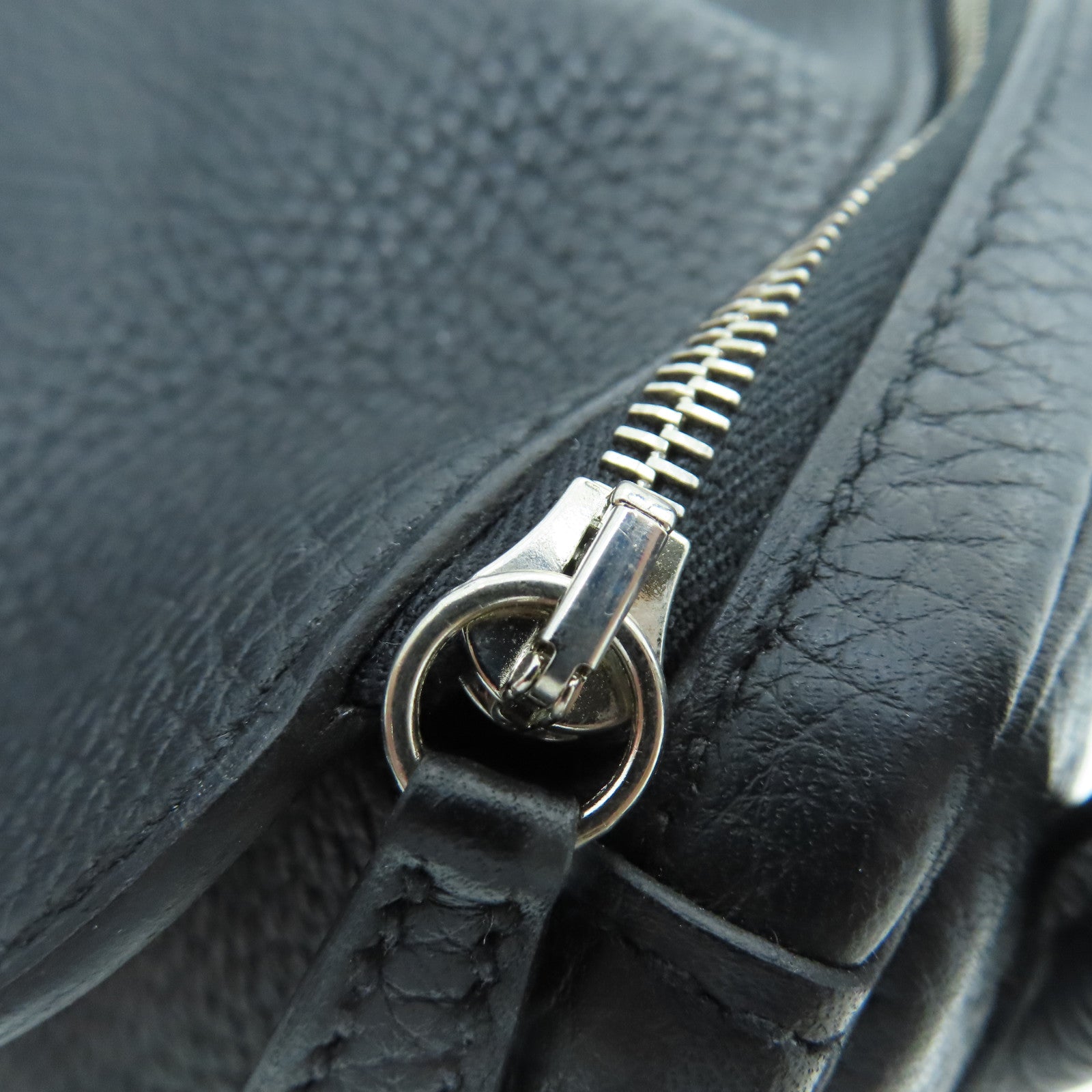 HERMES Taurillon Clemence Leather Lindy 26 Silver Buckle Handle Shoulder Bag Black
