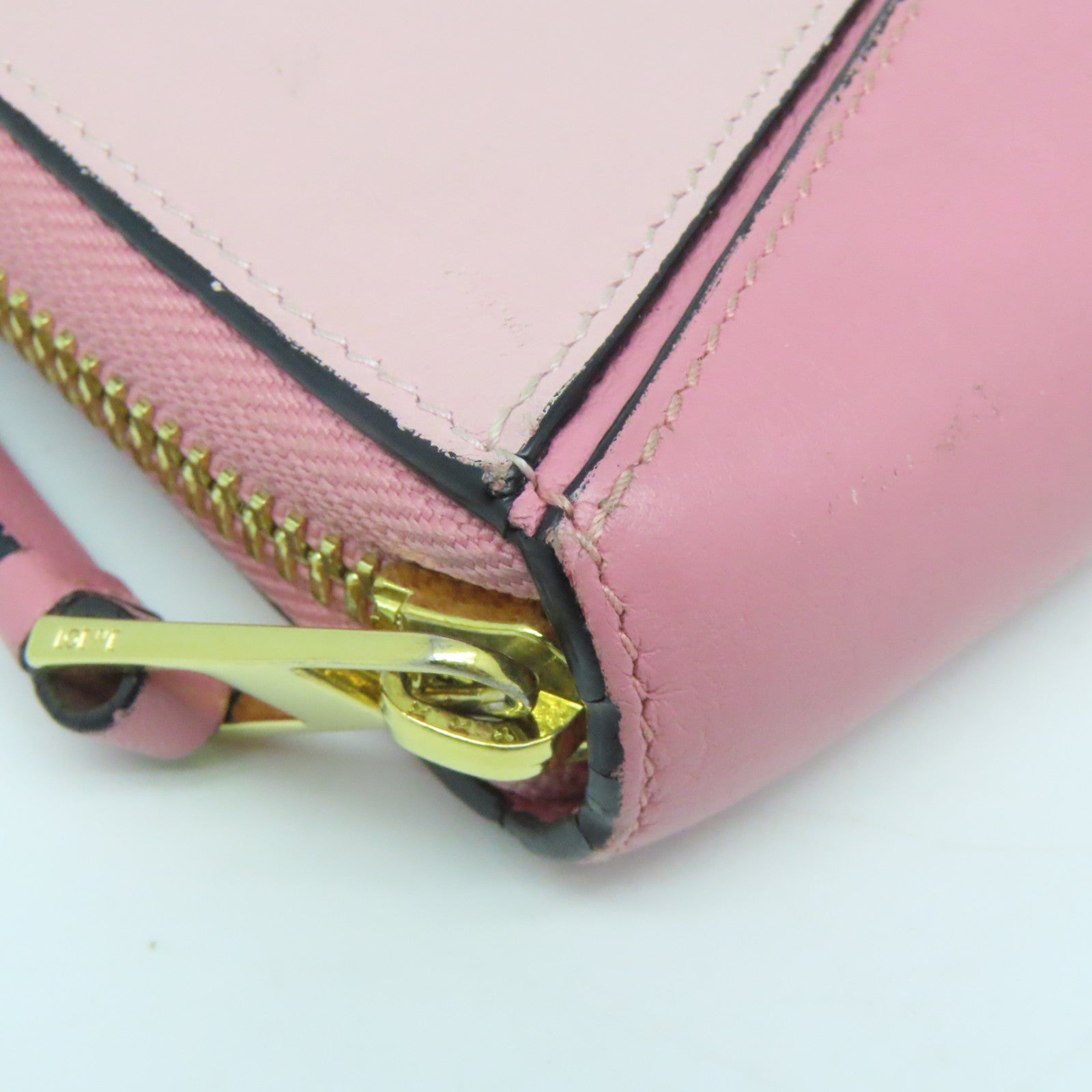 LOEWE 牛皮皮革Zipped Long Wallet金扣长钱包粉红色