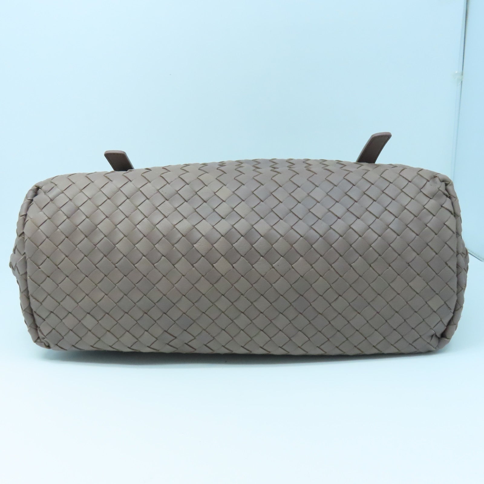 BOTTEGA VENETA Textured Leather Handbag Gold Buckle Handbag Gray Red