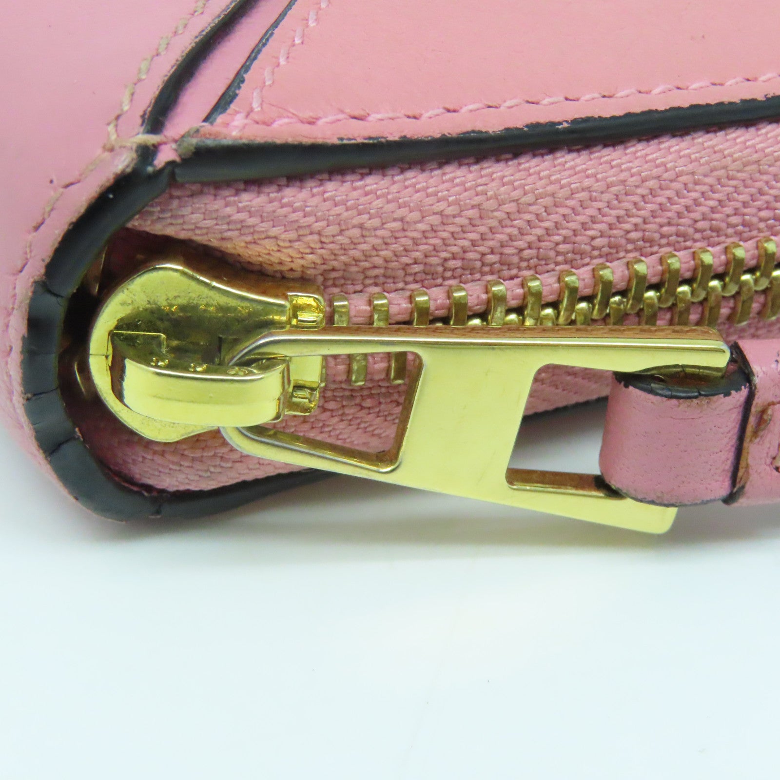 LOEWE 牛皮皮革Zipped Long Wallet金扣长钱包粉红色
