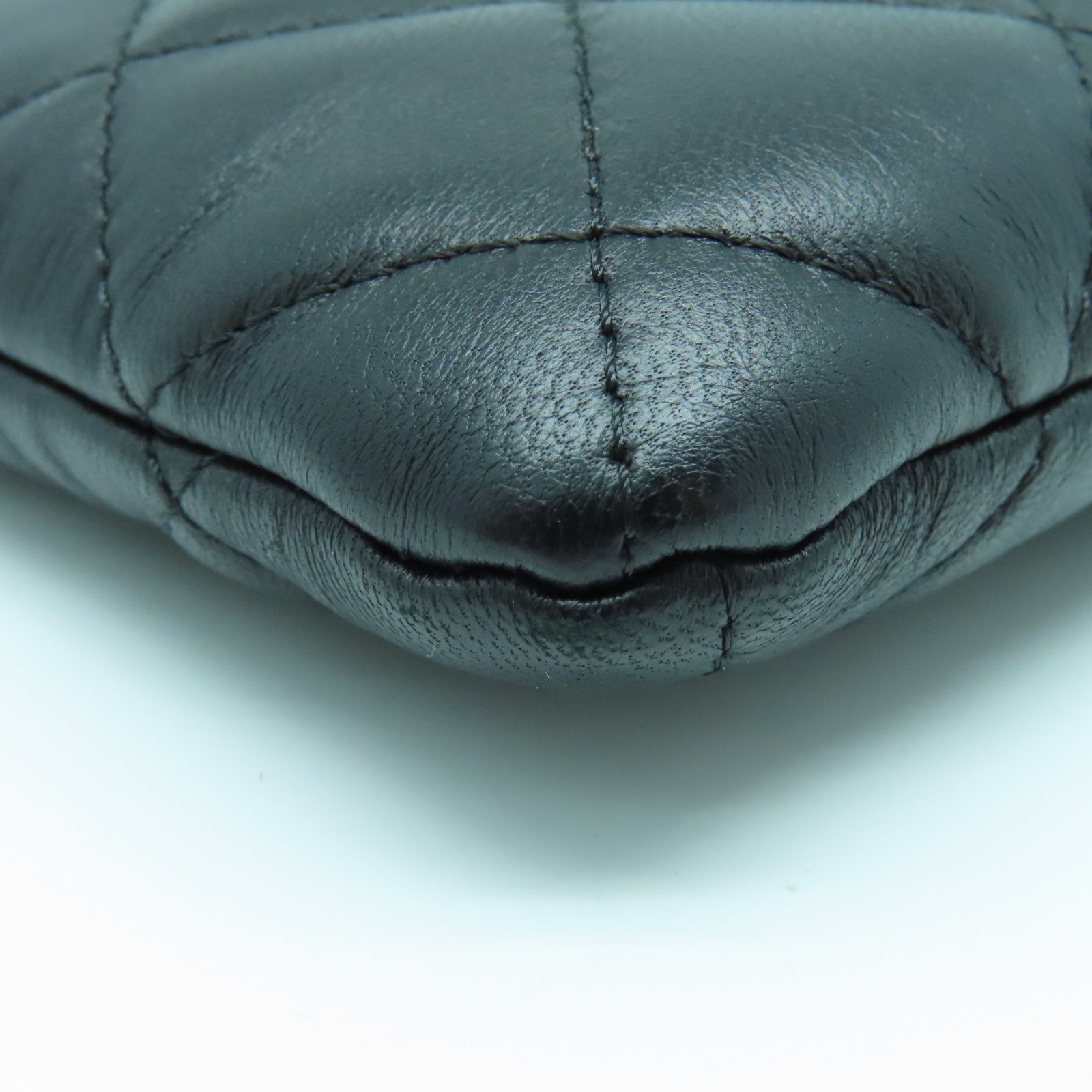 CHANEL 菱格羊皮皮革Clutch金扣手拿包黑色
