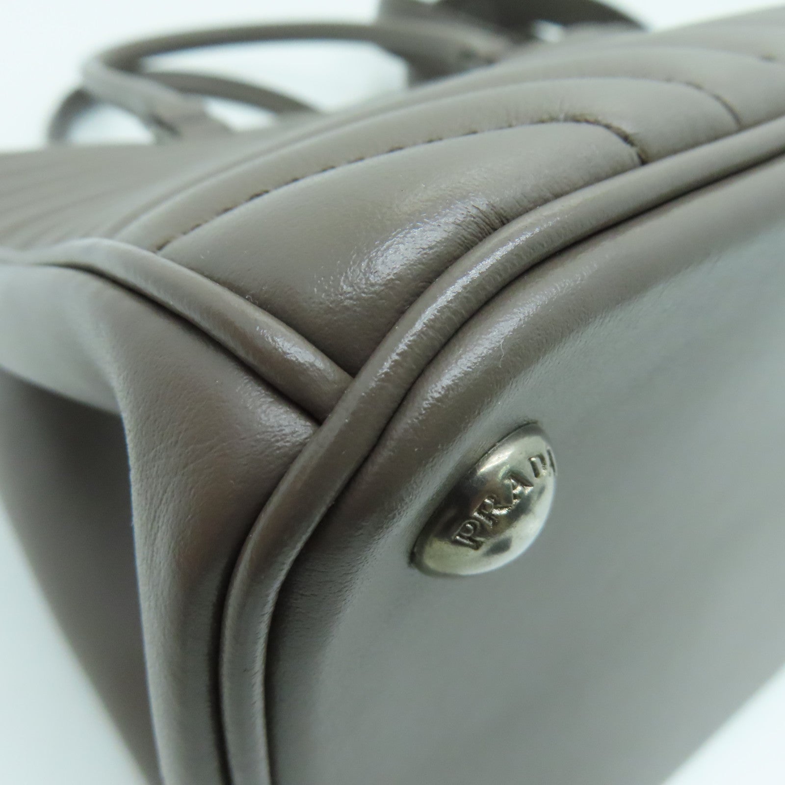 PRADA 牛皮皮革2 Way Shoulder手挽肩背兩用袋銀扣啡色