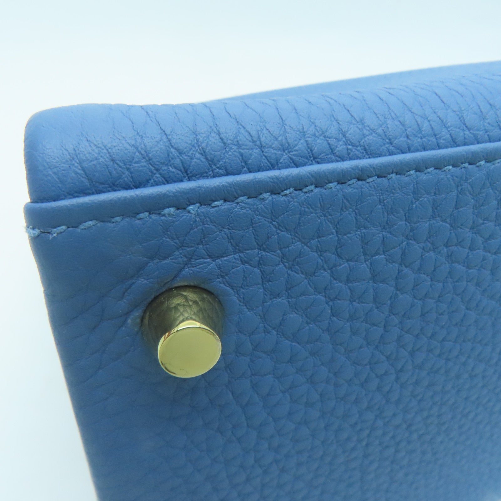 HERMES Togo皮革Kelly 28金扣手挽肩背两用袋蓝色/Blue agate