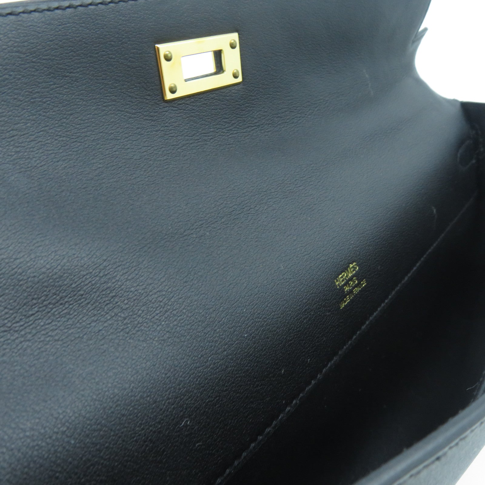 HERMES Swift皮革Kelly Cut金扣手挽袋黑色