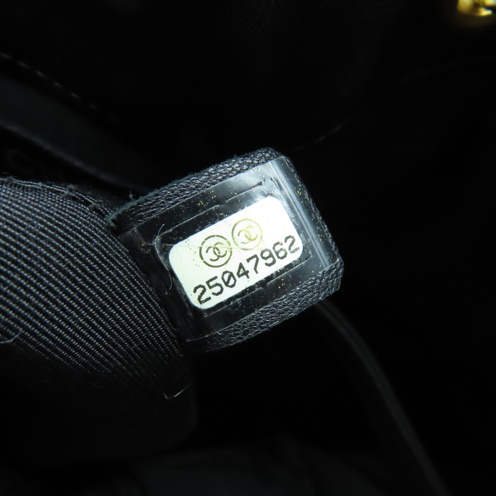 CHANEL 羊皮皮革Shoulder Bag金扣肩背袋黑色