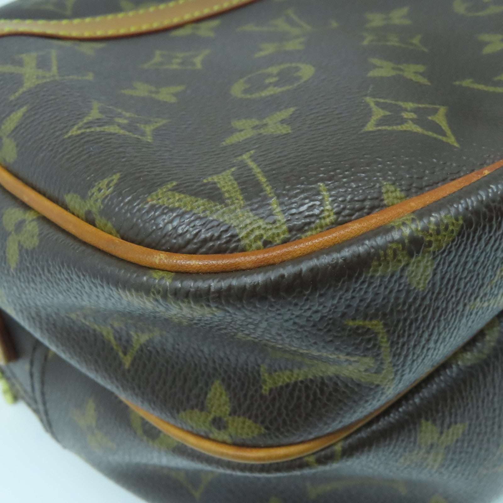 LOUIS VUITTON Monogram Reporter PM Gold Buckle Shoulder Bag Brown