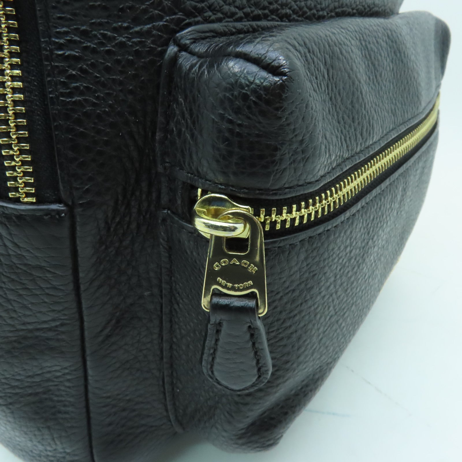 COACH 牛皮皮革Backpack金扣背包黑色