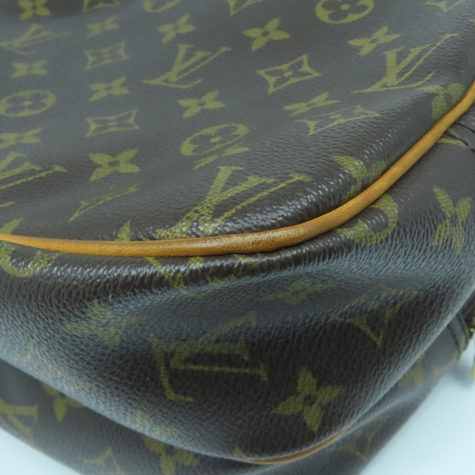 LOUIS VUITTON Monogram Reporter PM Gold Buckle Shoulder Bag Brown