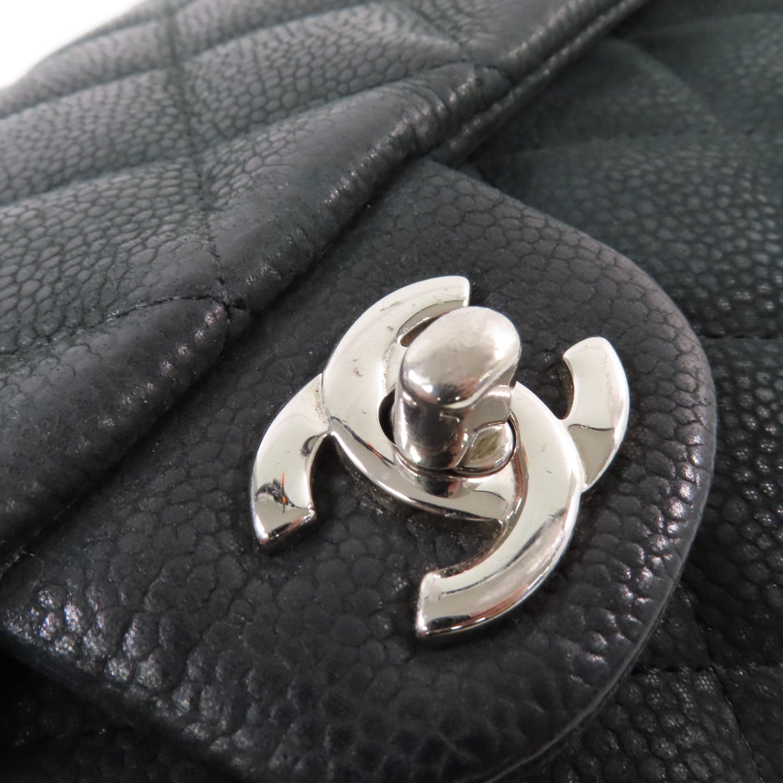 CHANEL 菱格Caviar皮革Timeless Chain Shoulder Bag銀扣鏈帶肩背袋黑色
