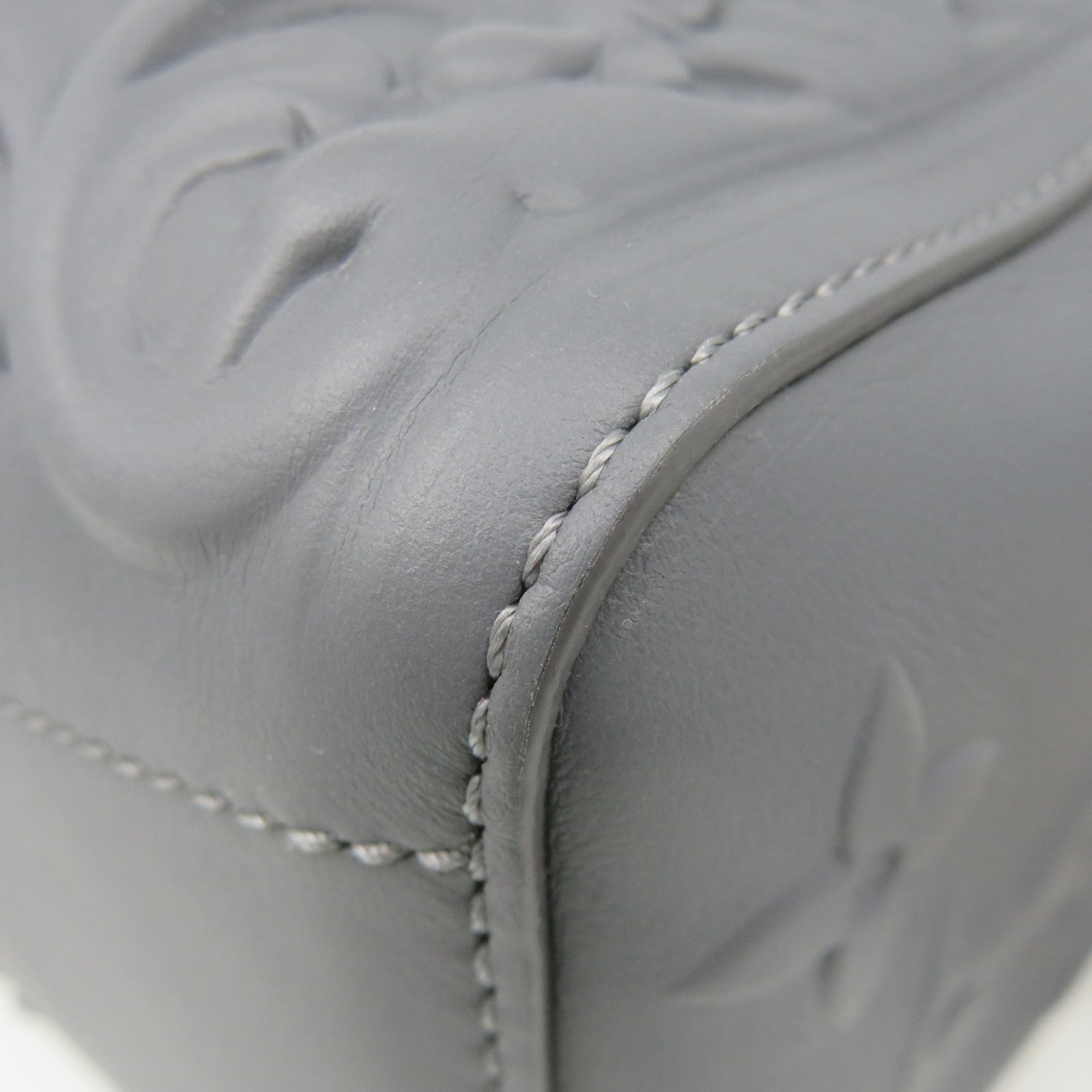 LOUIS VUITTON 牛皮皮革City Keepall Shoulder Bag肩背袋灰色