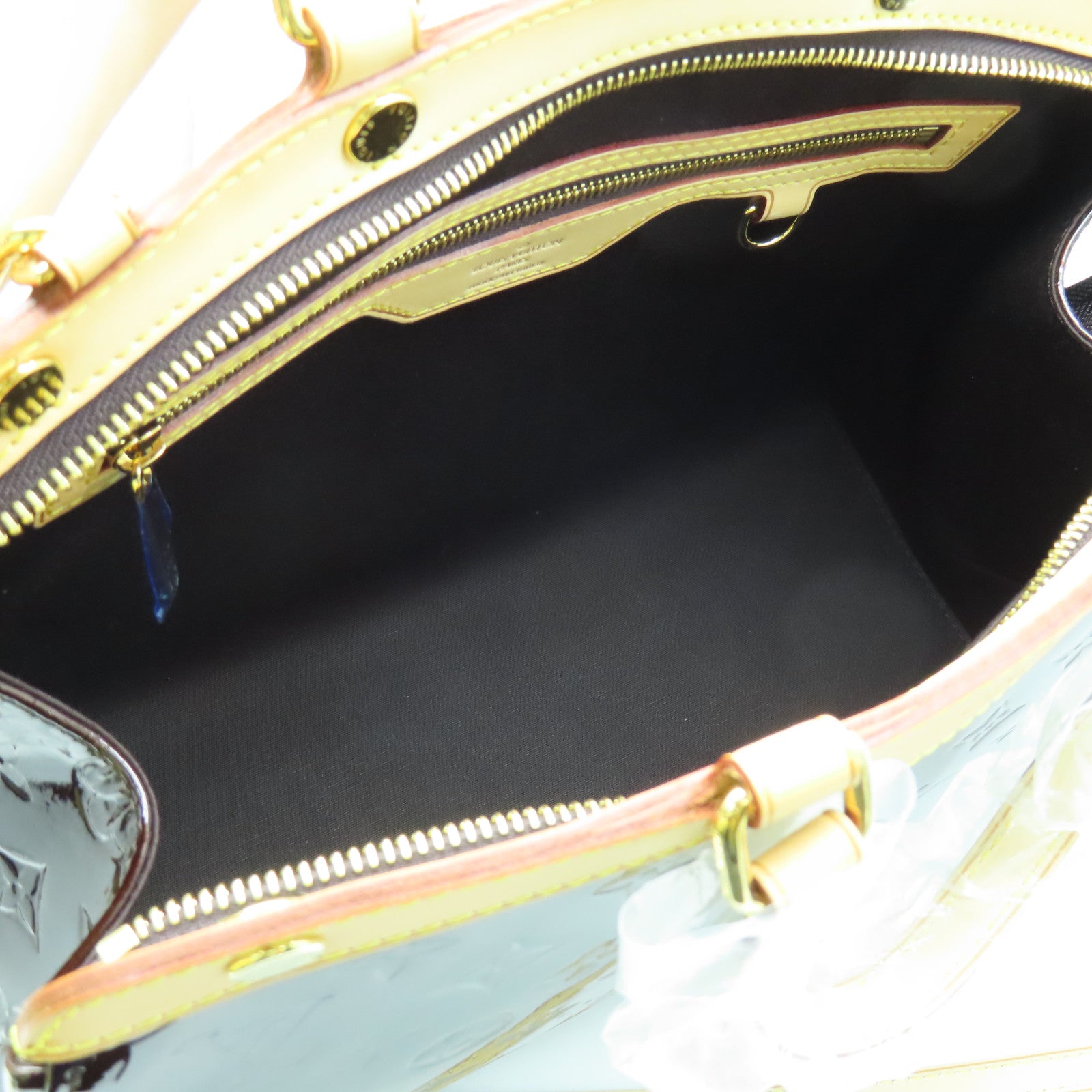 LOUIS VUITTON Monogram Vernis Brea MM金扣手挽肩背兩用袋酒紅色