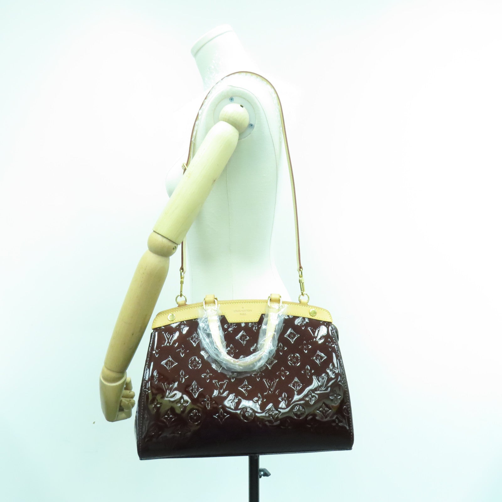 LOUIS VUITTON Monogram Vernis Brea MM金扣手挽肩背兩用袋酒紅色