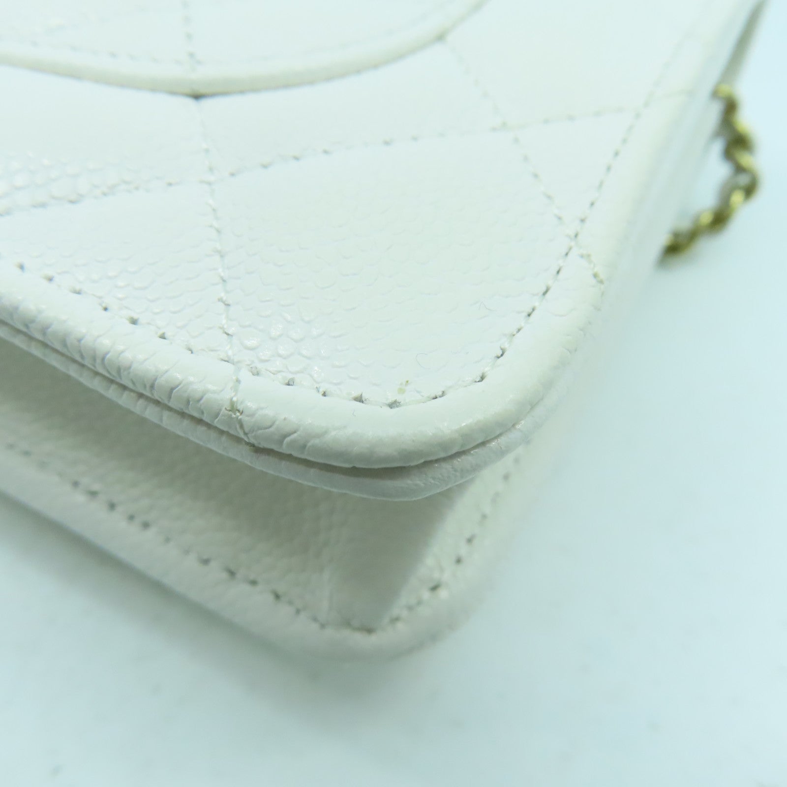 CHANEL 菱格Caviar皮革WOC Wallet On Chain金扣鏈帶肩背袋白色