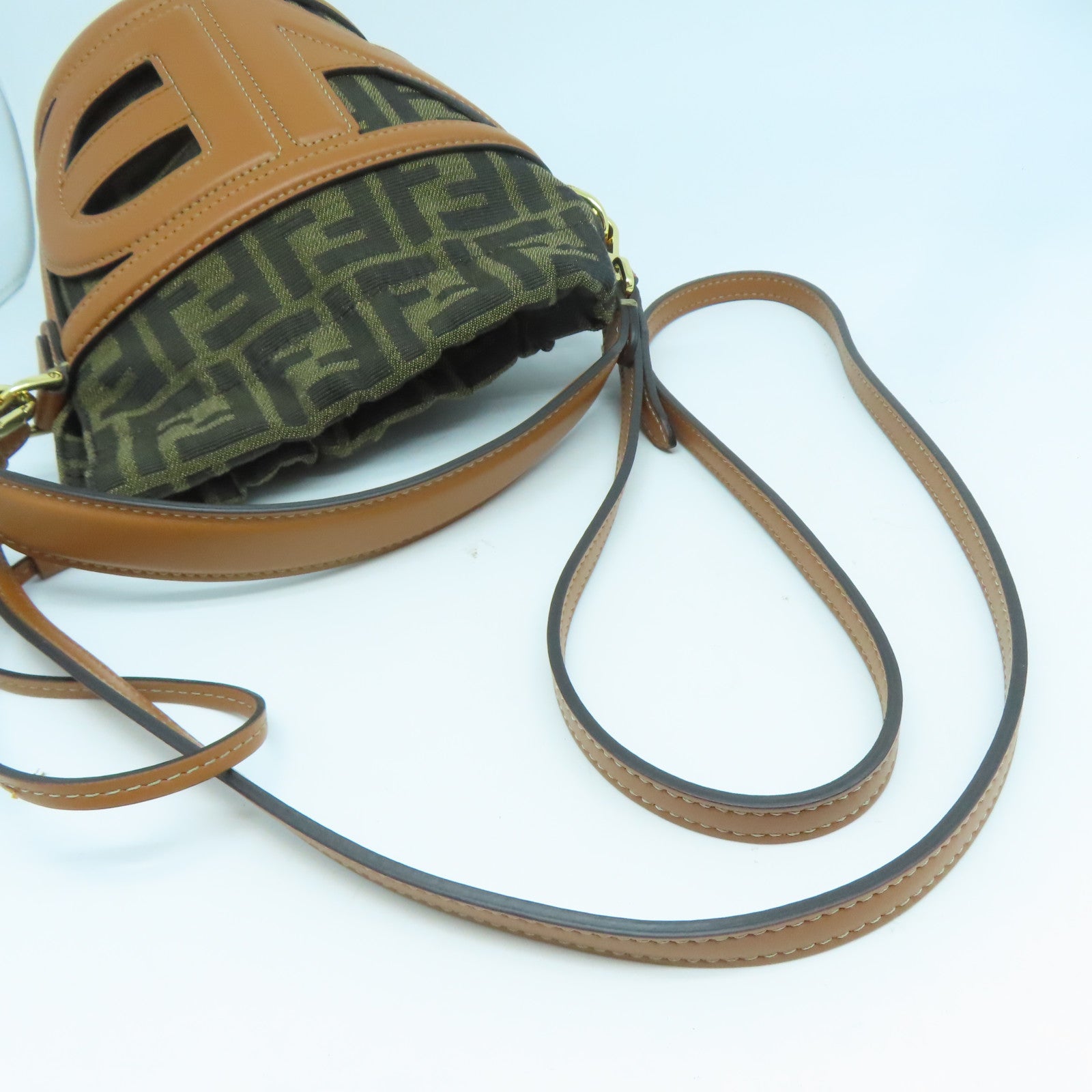 FENDI 帆布Shoulder Bag金扣手挽肩背兩用袋啡色