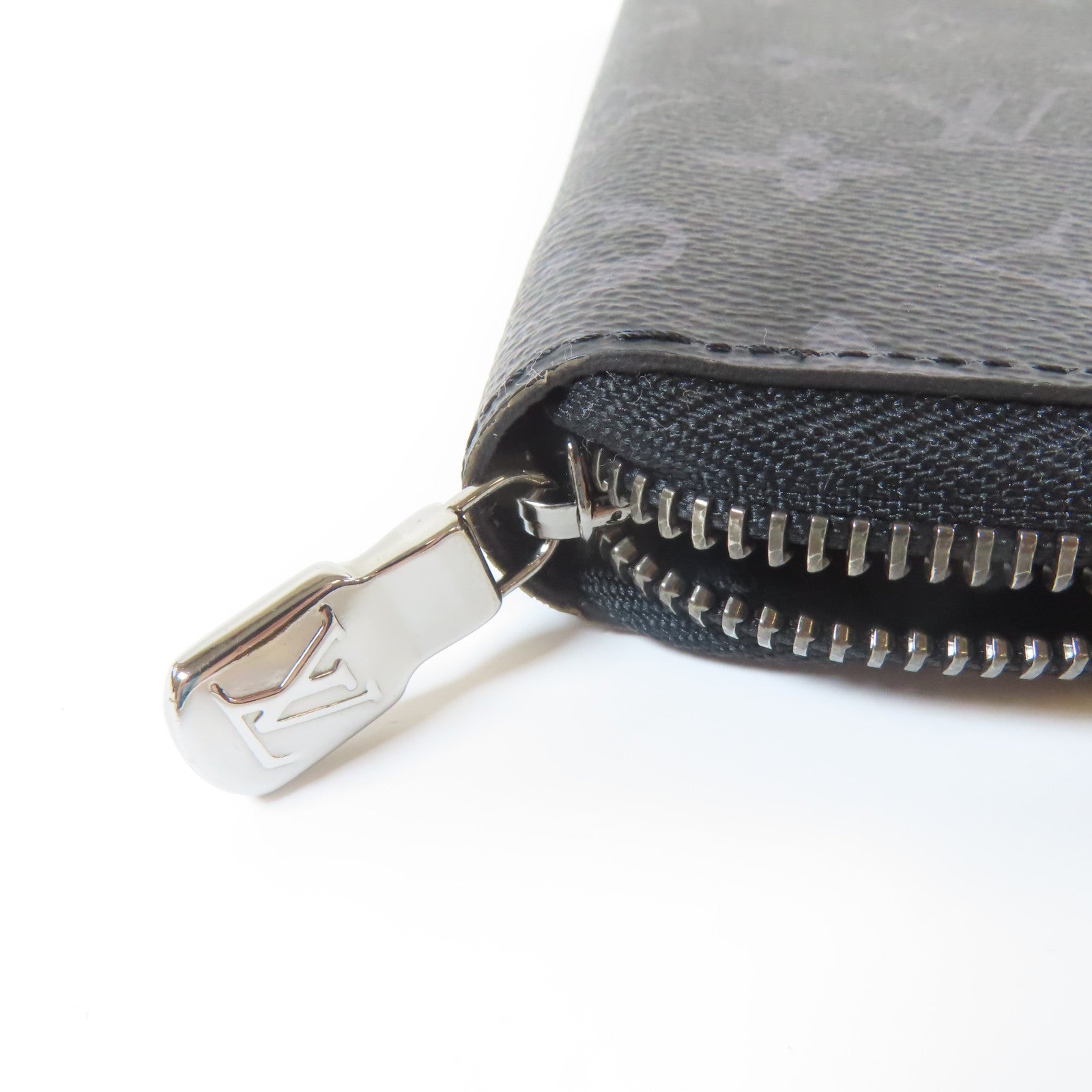 LOUIS VUITTON Monogram Eclipse Vertical Long Wallet銀扣長錢包黑色