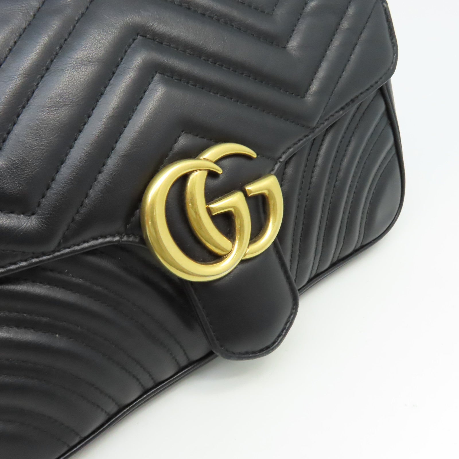 GUCCI 牛皮皮革GG Marmont金扣鏈帶肩背袋黑色