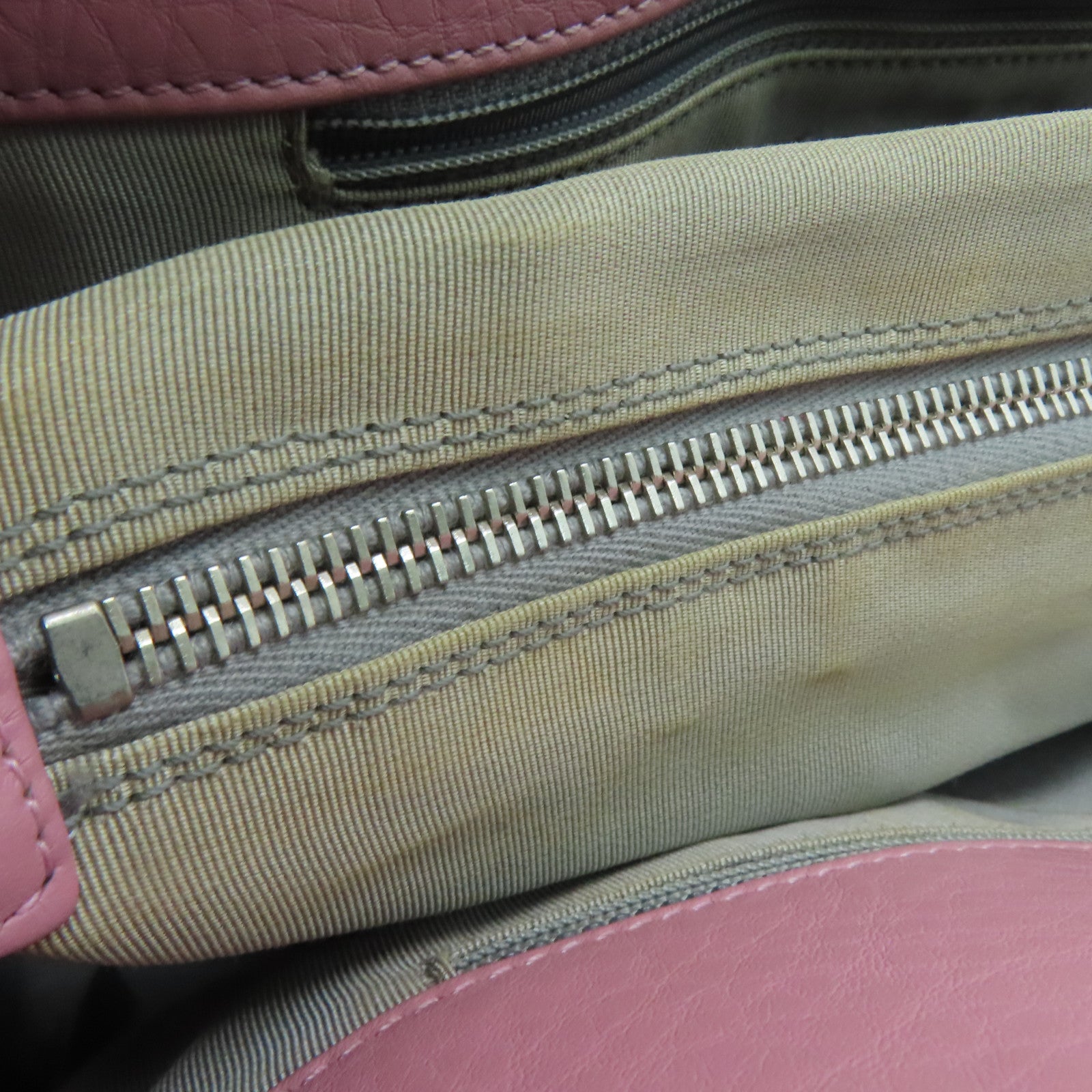 CHANEL 【激減優惠】牛皮皮革Shoulder Bag銀扣肩背袋粉紅色