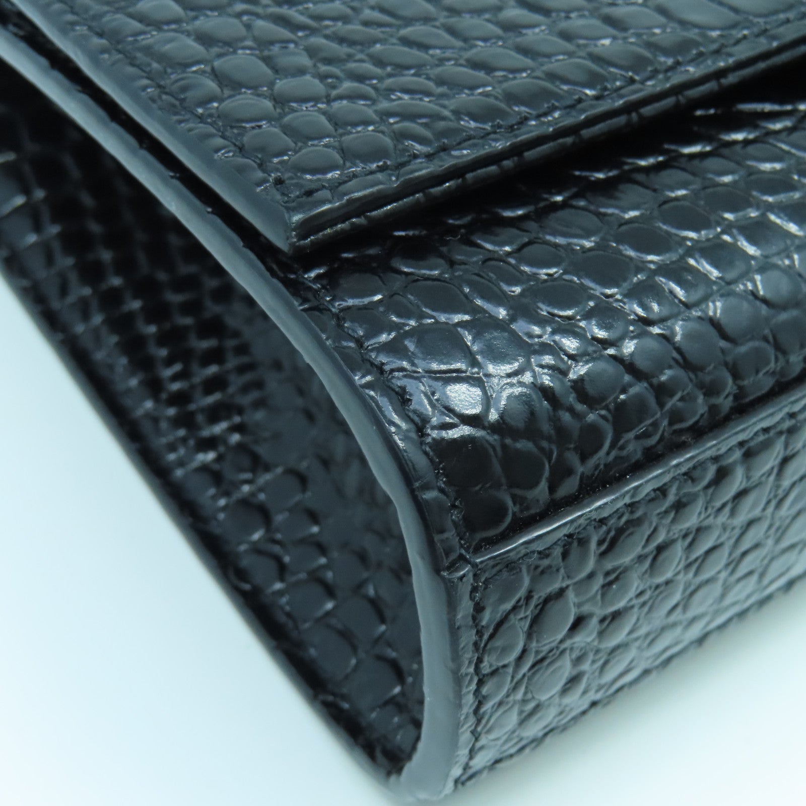 SAINT LAURENT Calf Leather Kate Medium Gold Buckle Chain Shoulder Bag Black