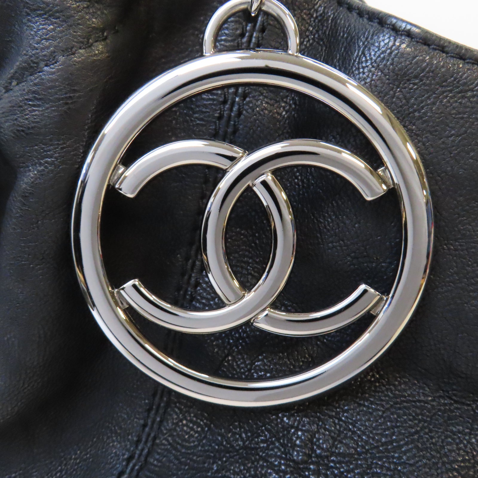 CHANEL 菱格牛皮皮革Handbag銀扣鏈帶手挽袋黑色