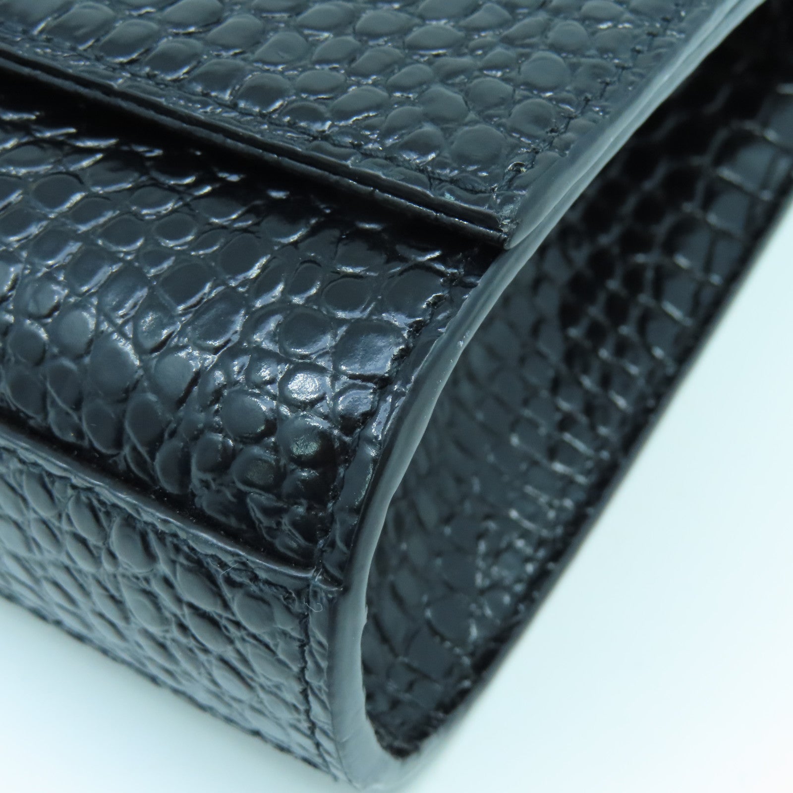 SAINT LAURENT Calf Leather Kate Medium Gold Buckle Chain Shoulder Bag Black