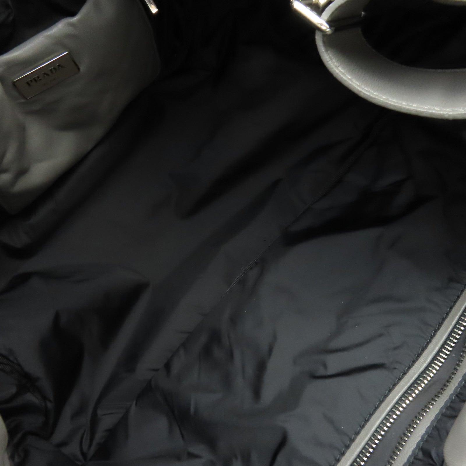 PRADA 羊皮皮革Nappa Bomber 2Way Shoulder Bag手挽肩背兩用袋灰色