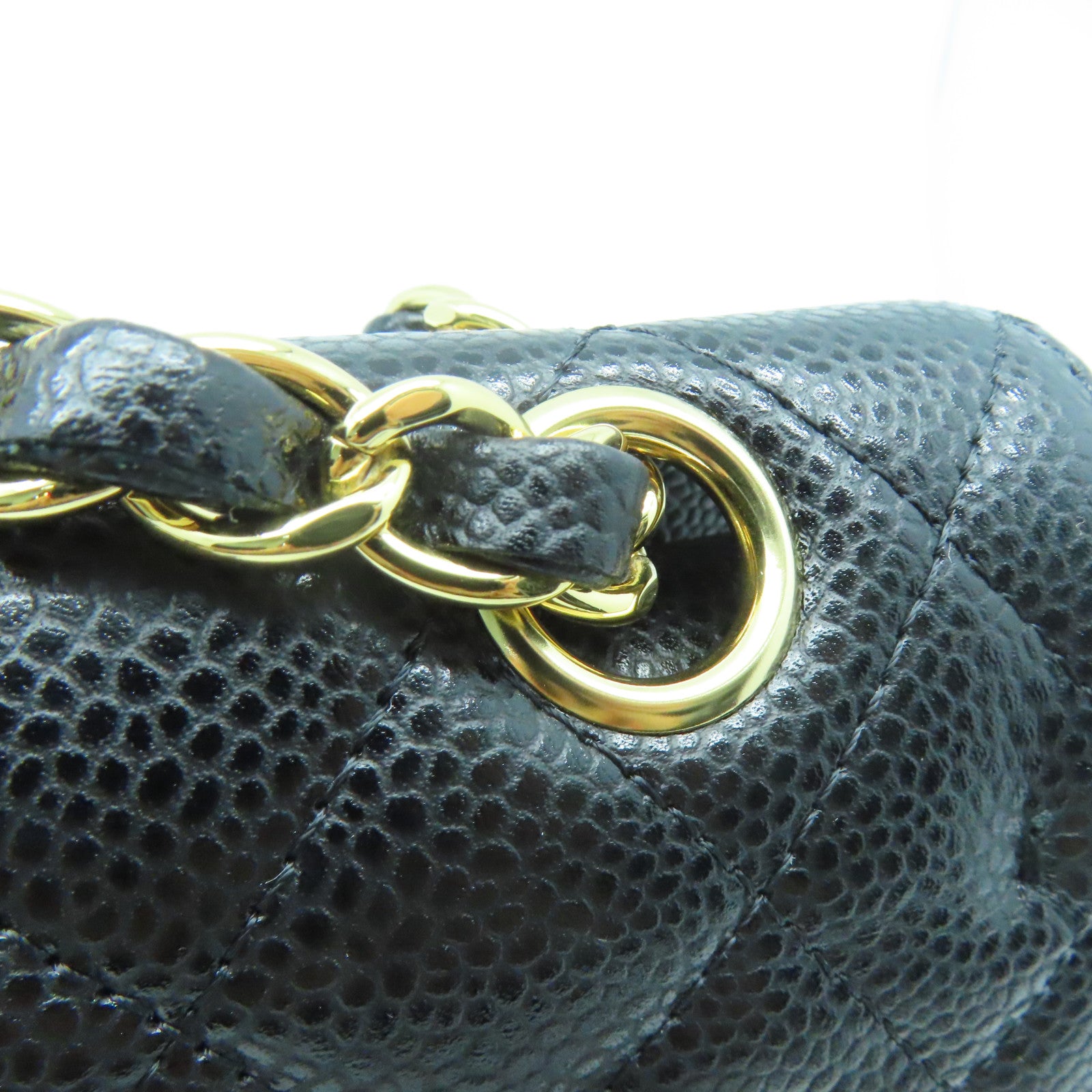 CHANEL 菱格Caviar皮革Classic Bag金扣链带肩背袋黑色
