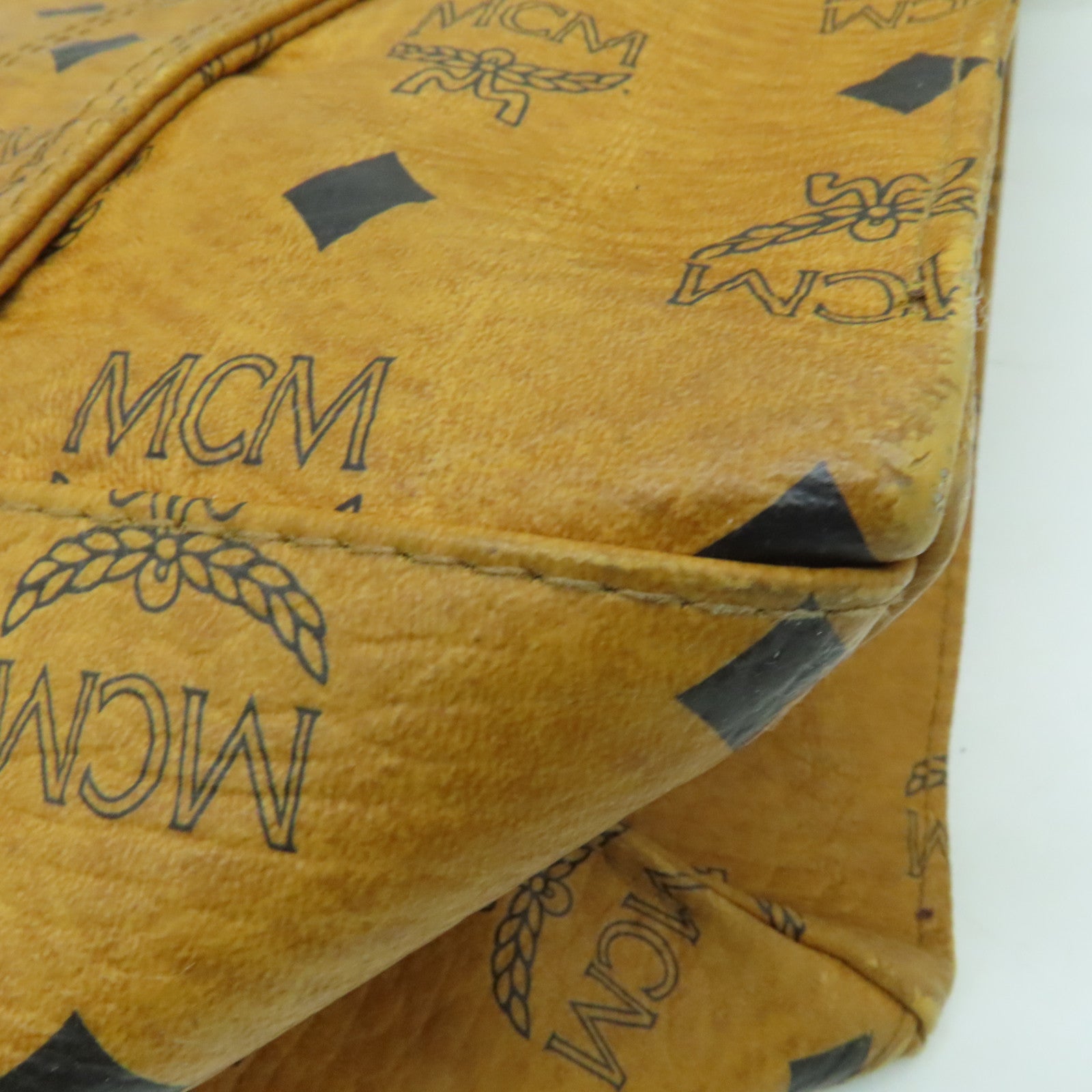 MCM 牛皮皮革Shoulder Bag肩背袋啡色