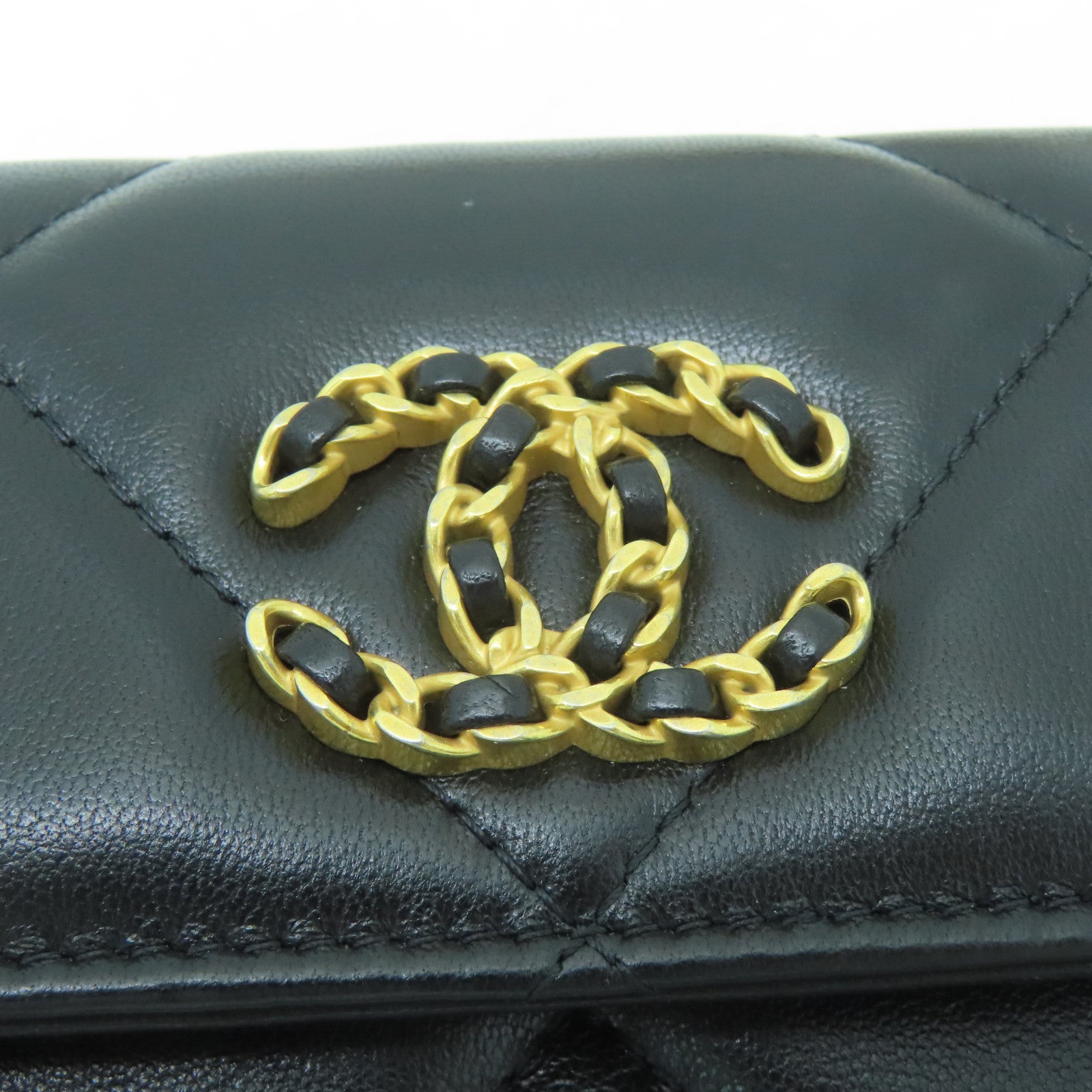 CHANEL 菱格羊皮皮革Chain Shoulder金扣鏈帶肩背袋黑色