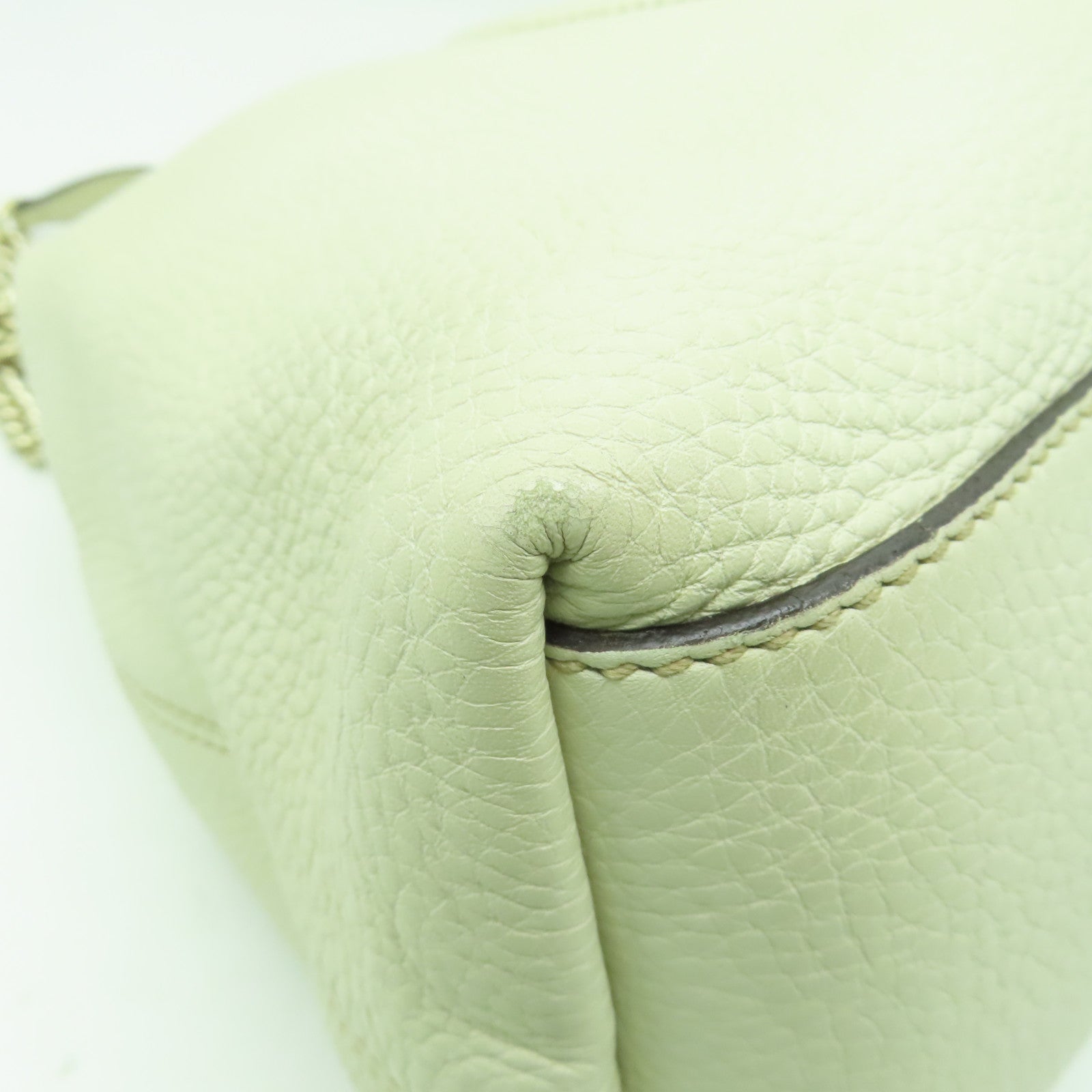 GUCCI 【激減優惠】牛皮皮革Soho Chain Shoulder Bag金扣鏈帶肩背袋白色