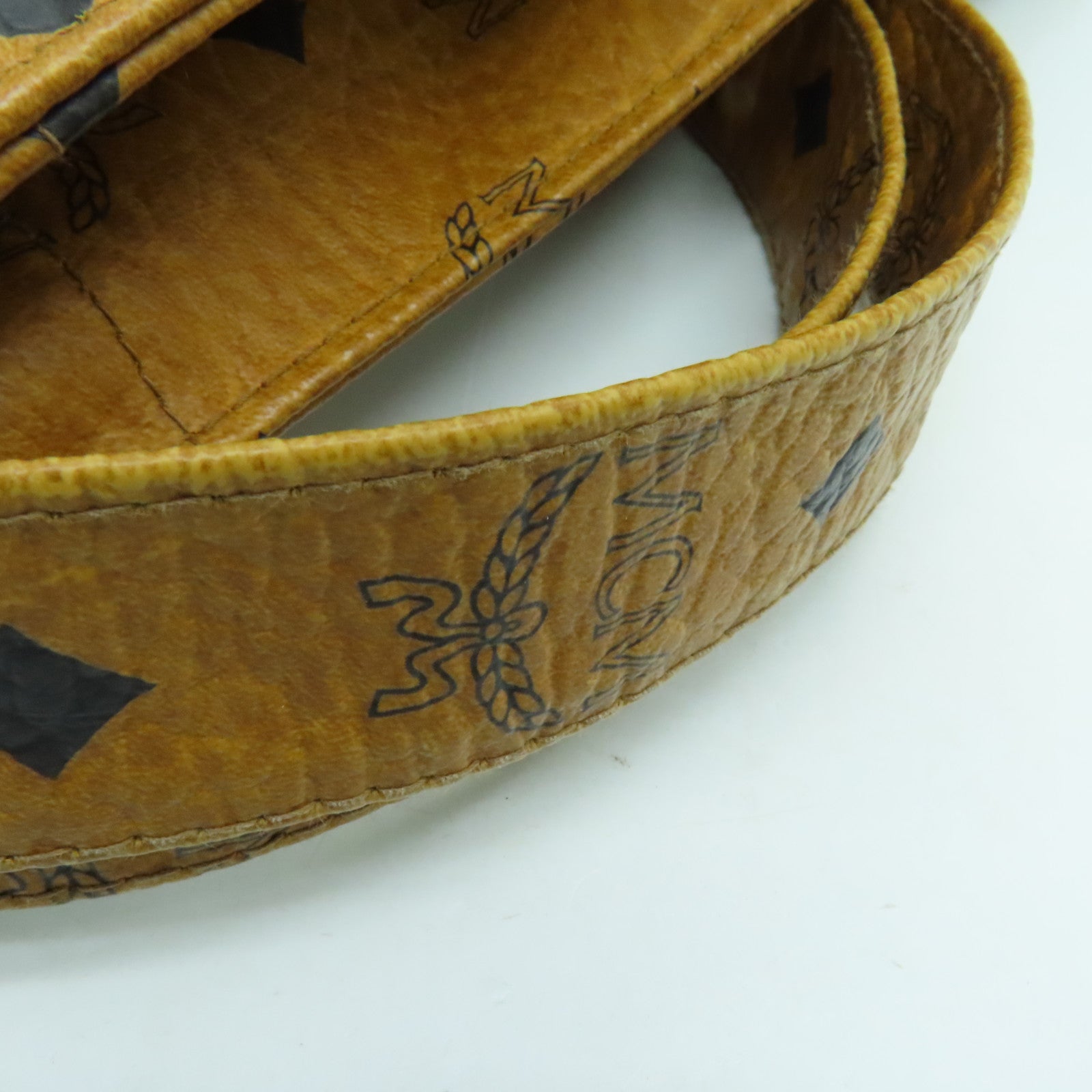 MCM 牛皮皮革Shoulder Bag肩背袋啡色