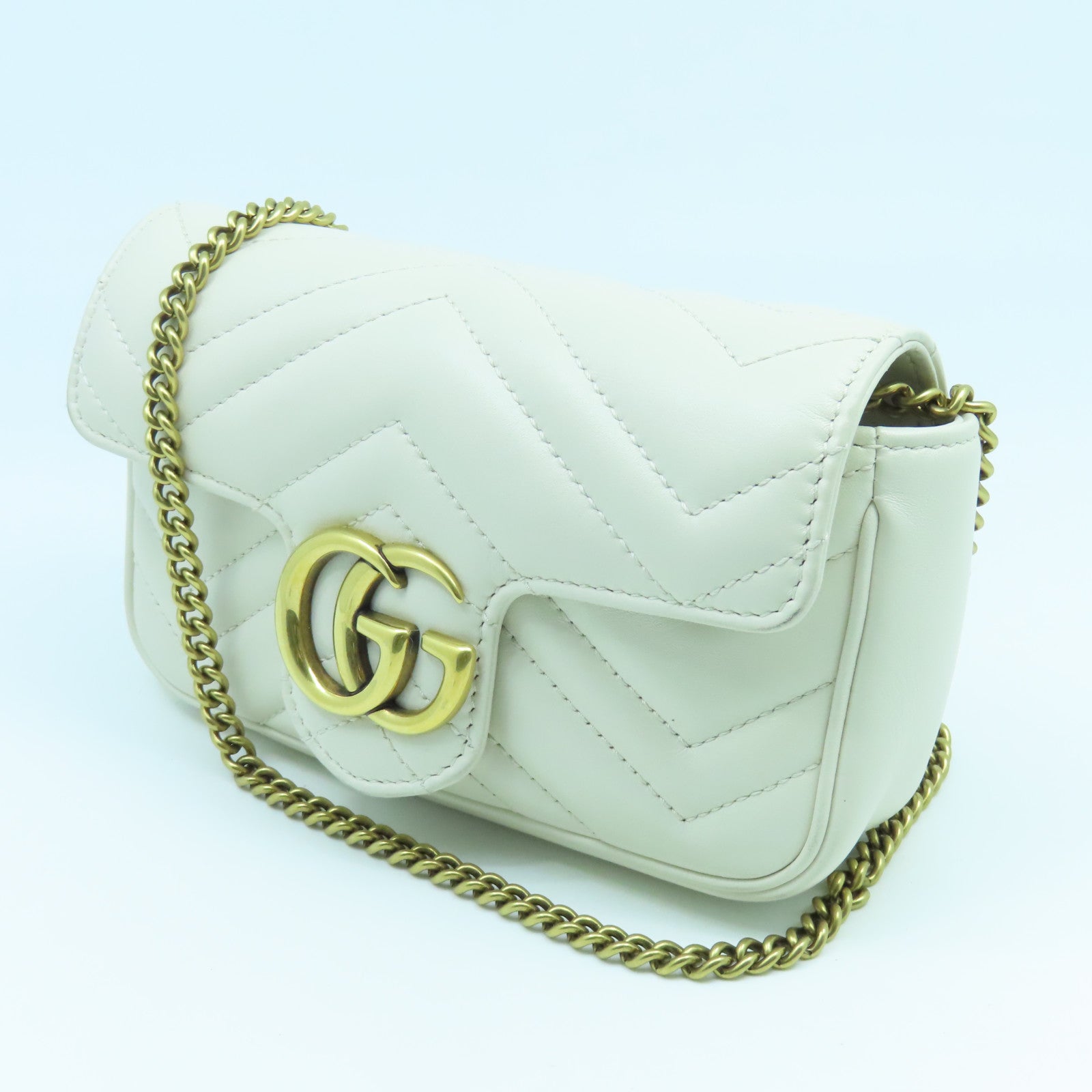 GUCCI cowhide leather Mini GG Marmont gold buckle chain shoulder bag white