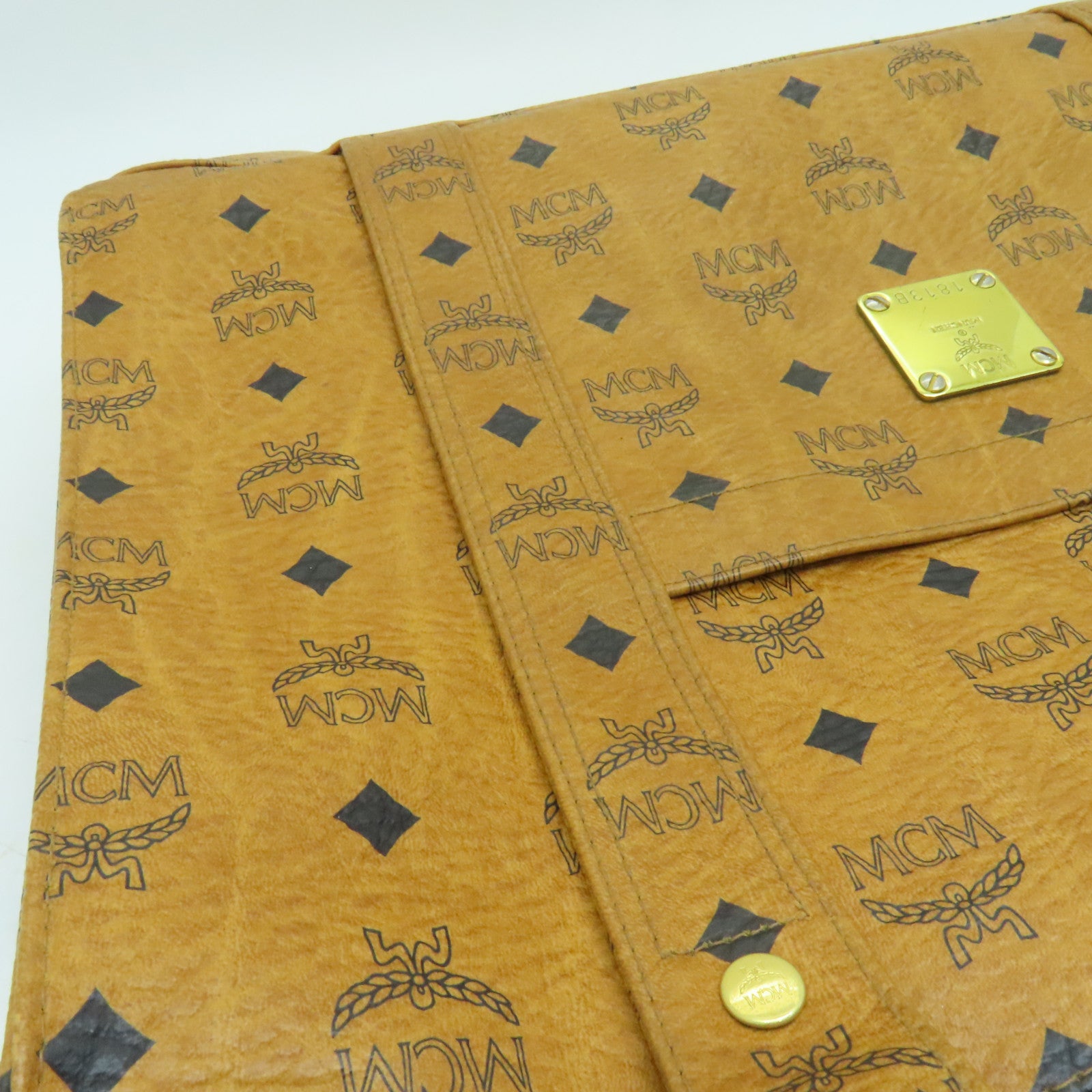 MCM 牛皮皮革Shoulder Bag肩背袋啡色