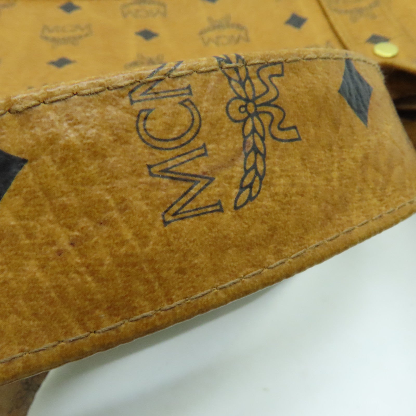 MCM 牛皮皮革Shoulder Bag肩背袋啡色