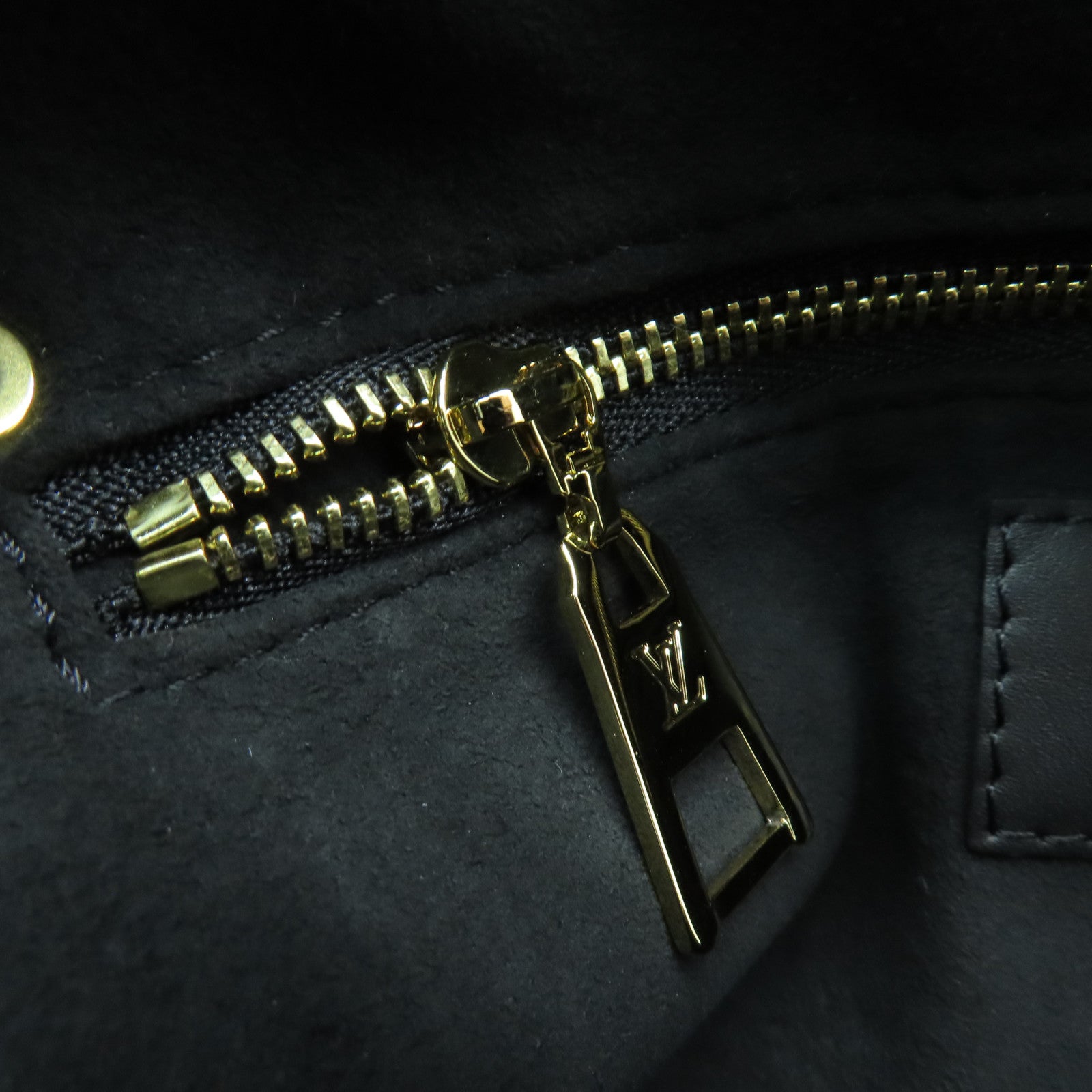 LOUIS VUITTON Monogram Empreinte Petite Malle Souple Gold Buckle Shoulder Bag Black