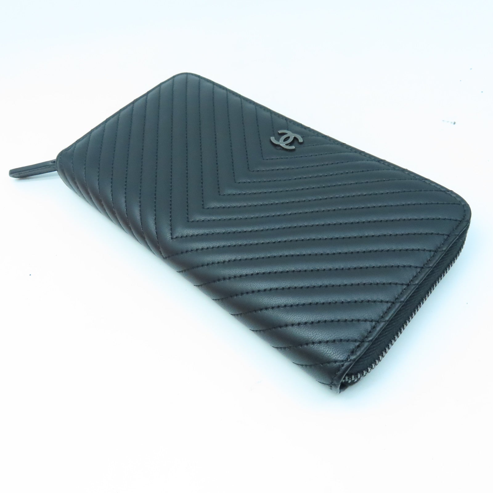 CHANEL twill cowhide leather Zipper Wallet long wallet black