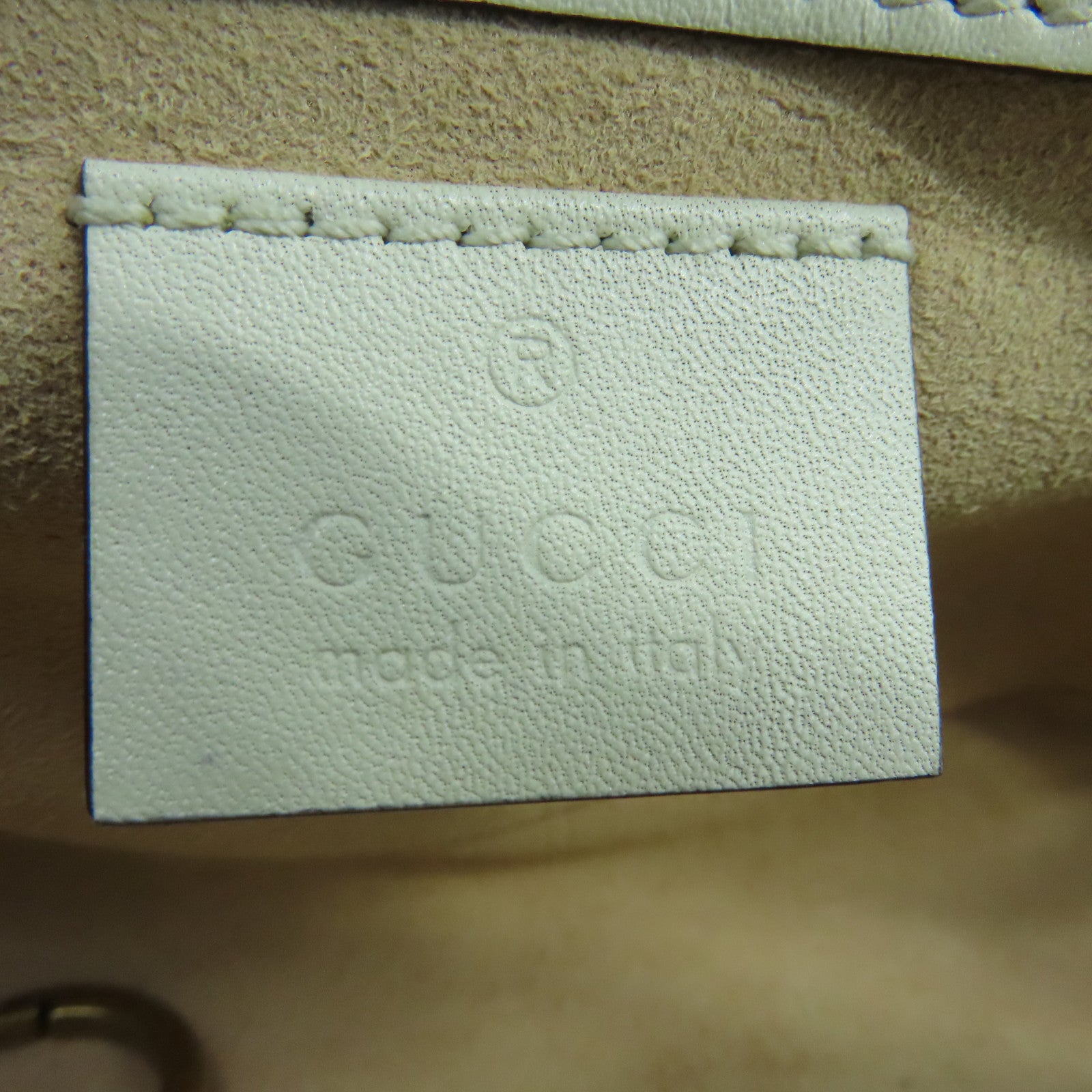 GUCCI cowhide leather Mini GG Marmont gold buckle chain shoulder bag white