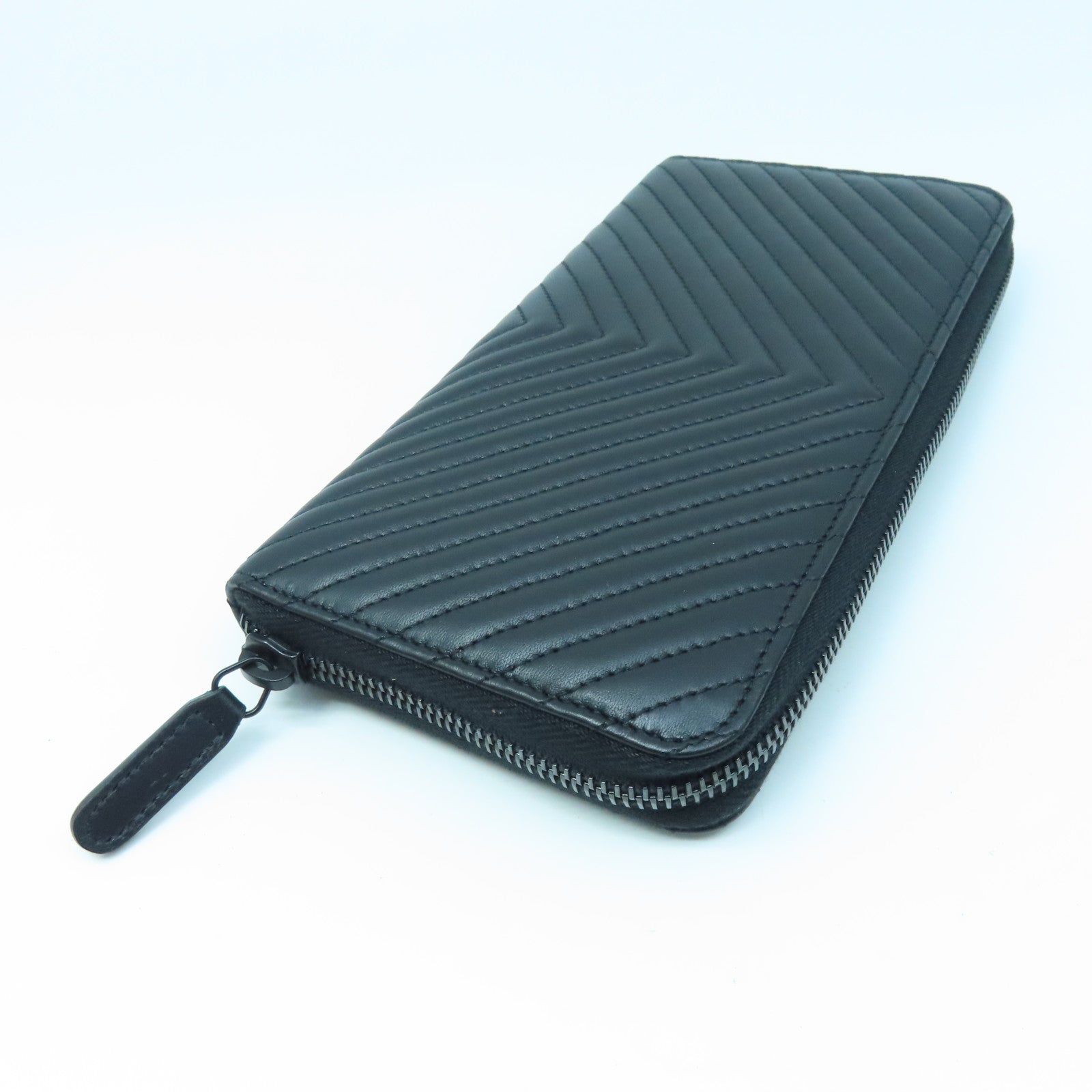 CHANEL twill cowhide leather Zipper Wallet long wallet black
