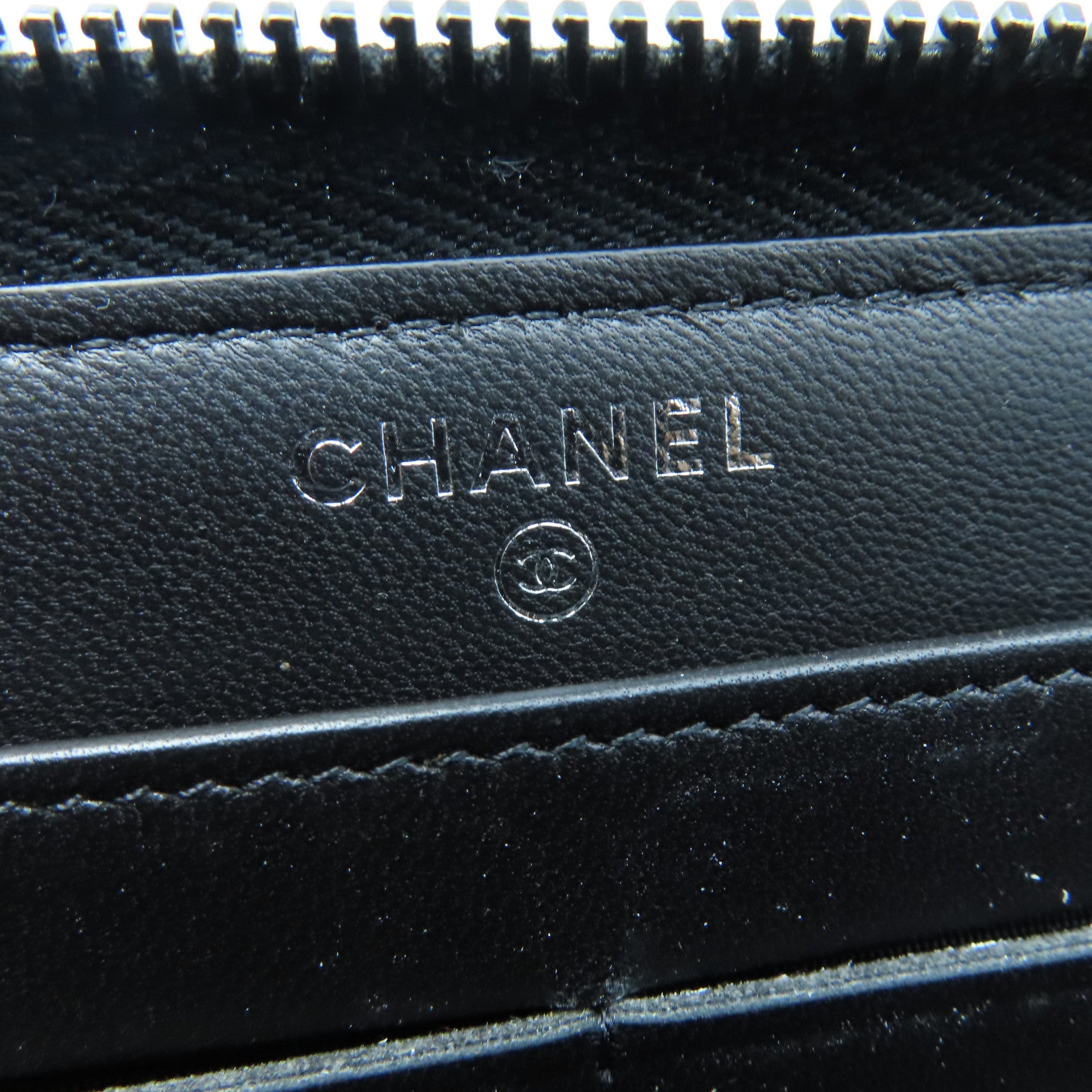 CHANEL twill cowhide leather Zipper Wallet long wallet black