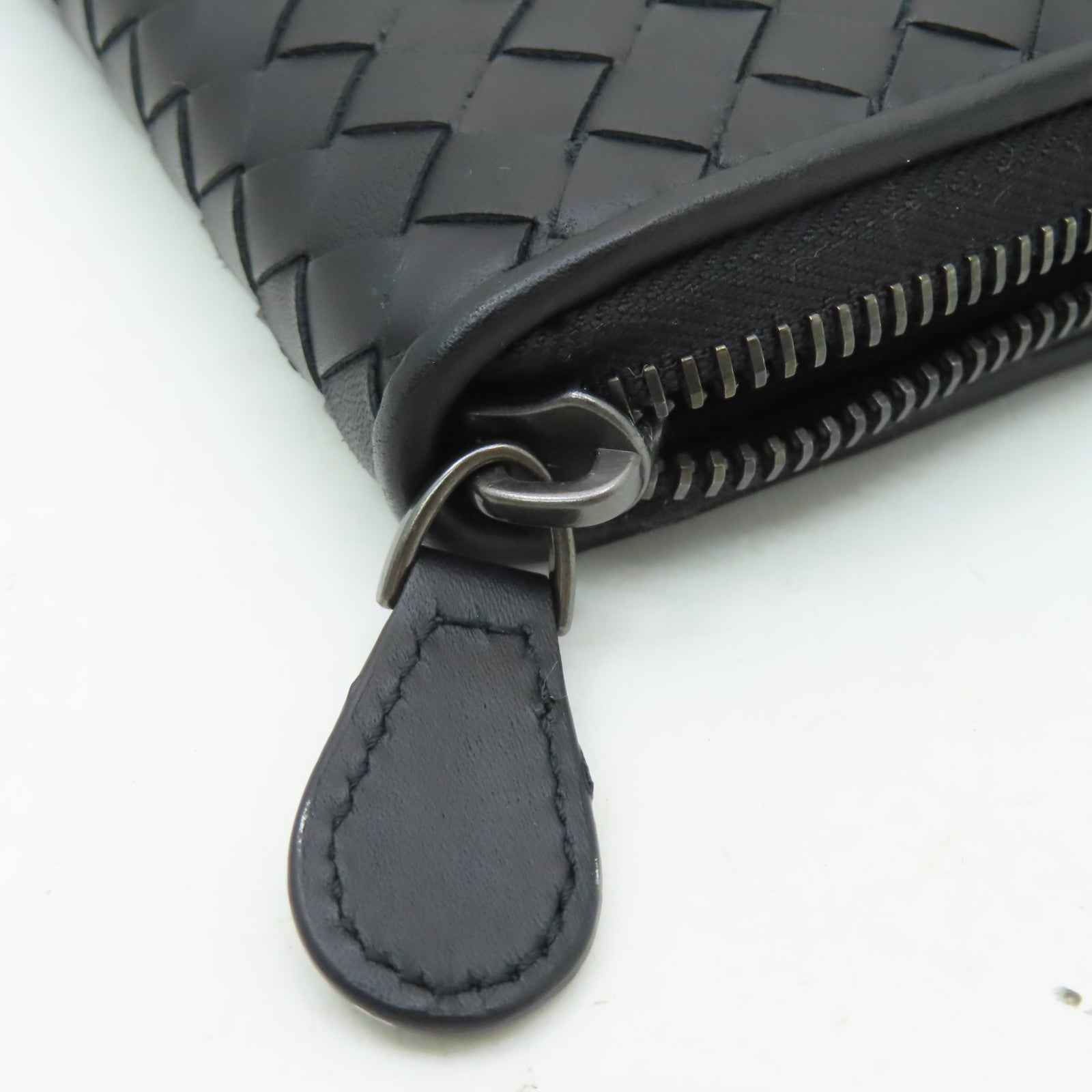 BOTTEGA VENETA 牛皮皮革Long Wallet黑扣長錢包黑色