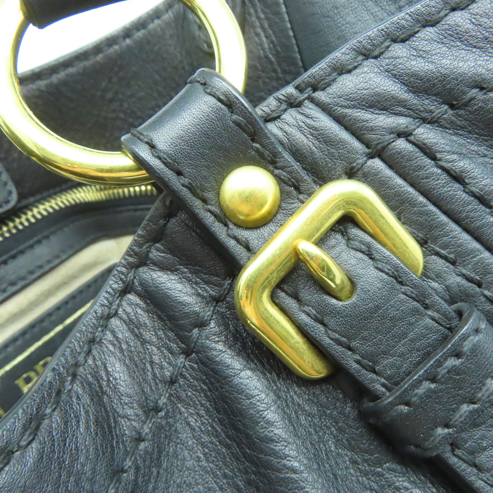 PRADA 牛皮皮革Shoulder Bag金扣肩背袋黑色
