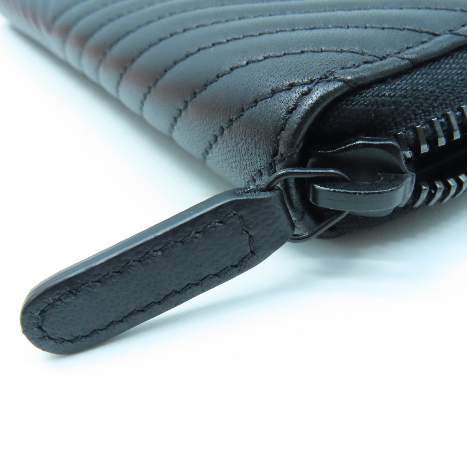 CHANEL twill cowhide leather Zipper Wallet long wallet black
